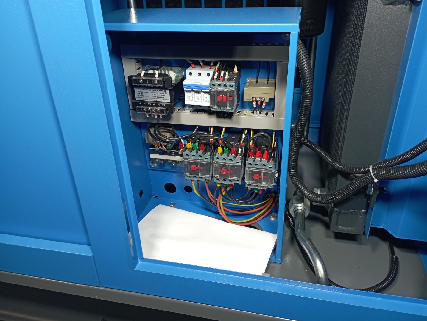 Винтовой компрессор с прямым приводом HS-20HP  8-2,3-350
