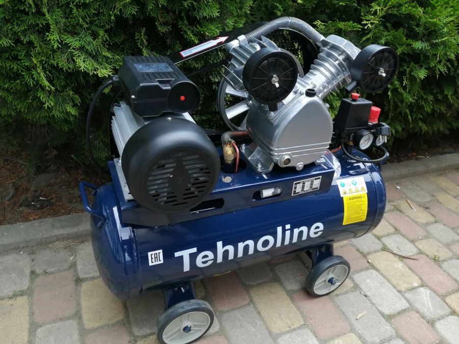 Компрессор ременной Tehnoline TP420/50, 2,2кВт, 8 бар, 2 поршня