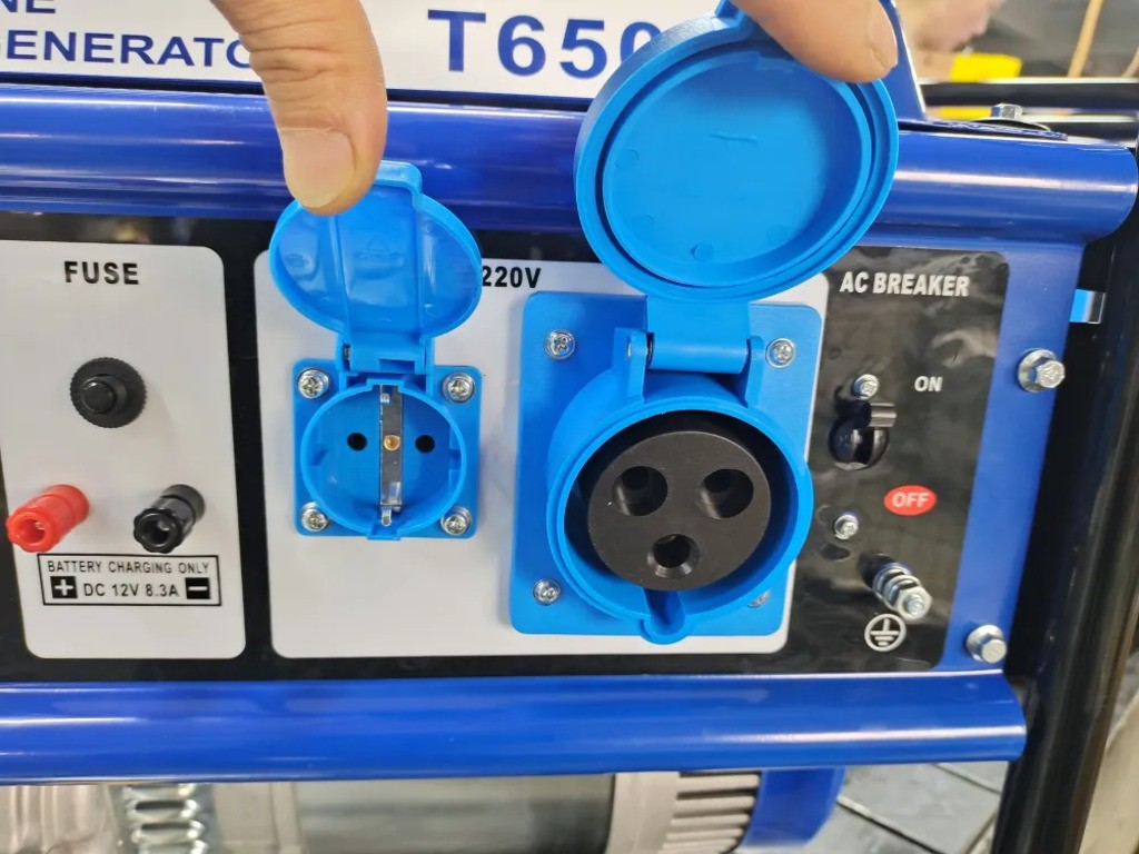 Генератор Tehnotek T6500, 6 кВт, 220В, ручной старт