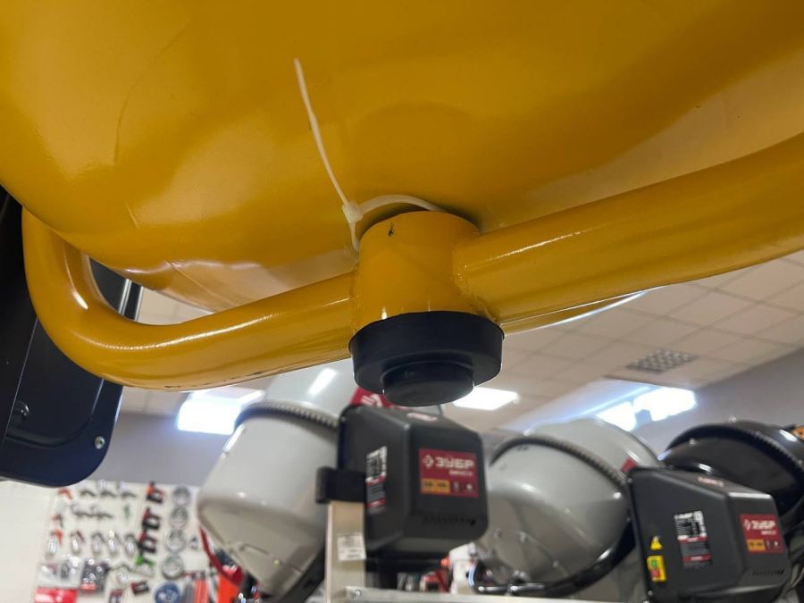 Бетоносмеситель Tehnoline T160 чугунный венец, 160 л., 800 Вт