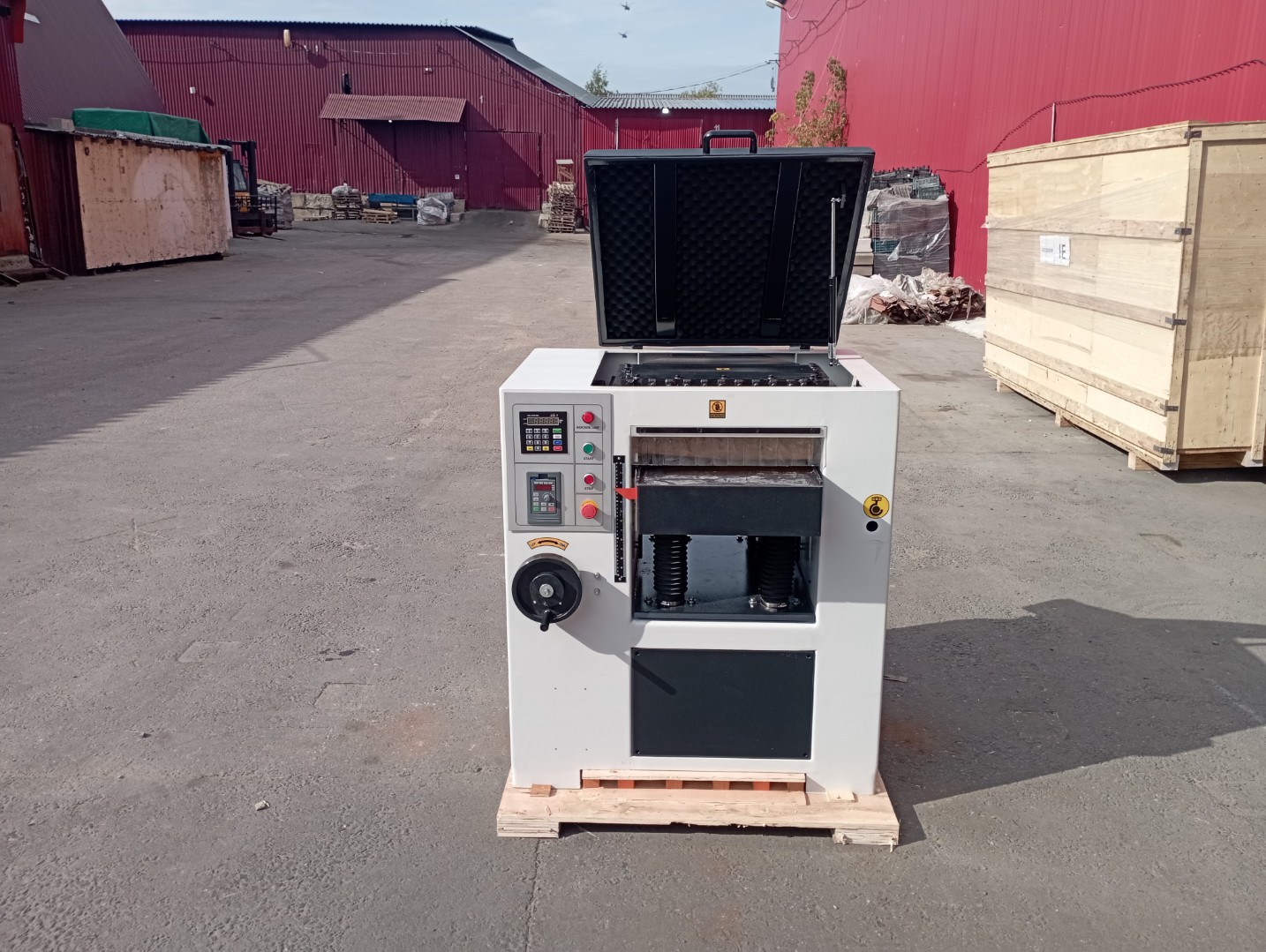 Рейсмусовый станок LTT МВ430L, 430мм с шейперным валом