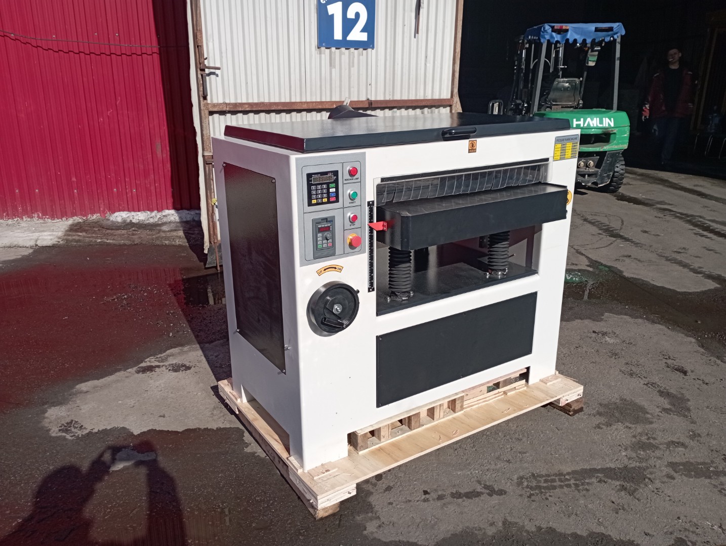 Рейсмусовый станок LTT MB830, 9 кВт, 830мм с электроподъемом стола