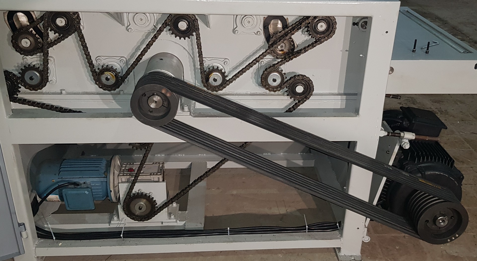 Станок кромкообрезной многопильный LTT MJ141-0780, 23,5 кВт, 380 В 