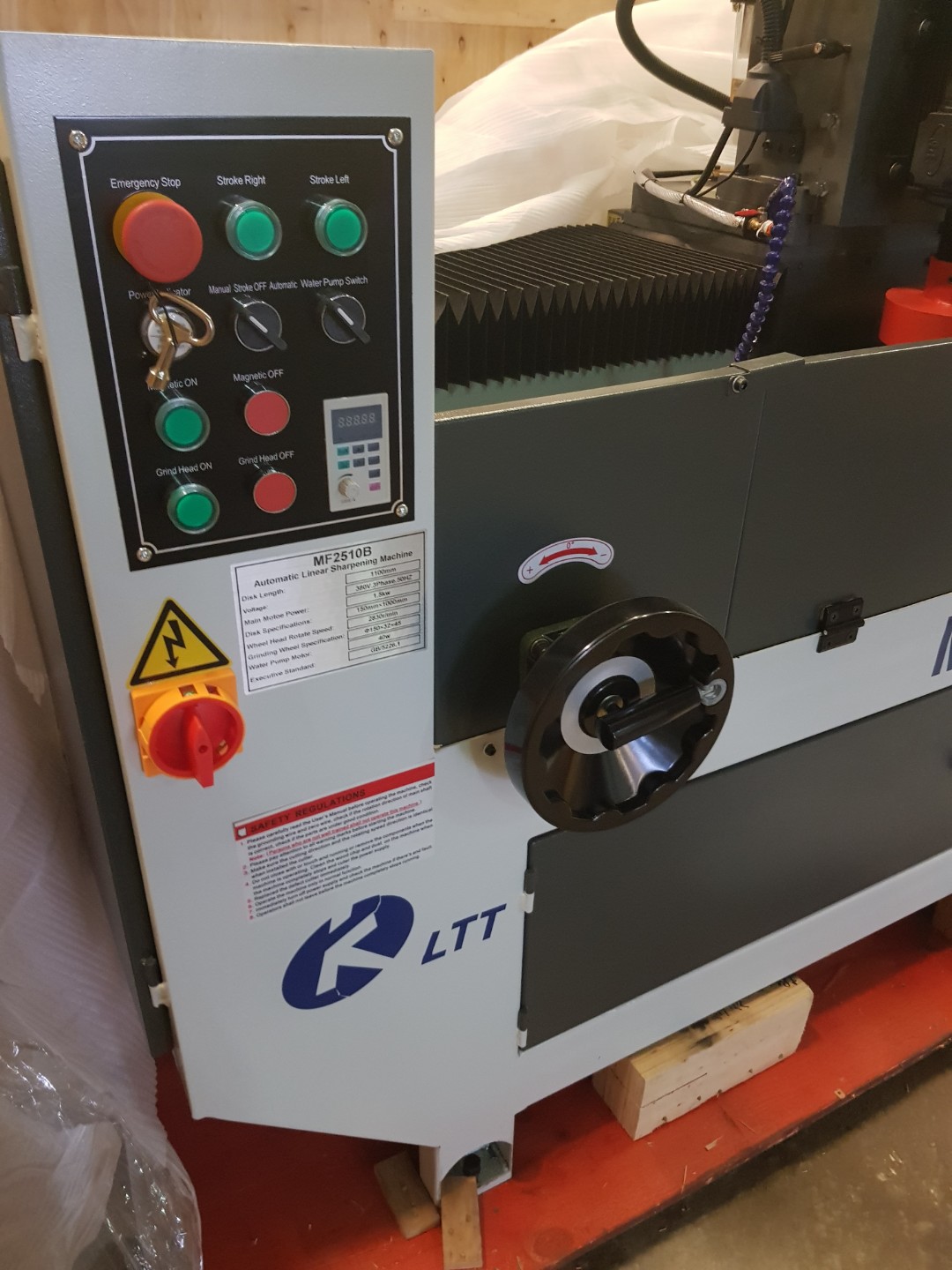 Автоматический заточной станок LTT MF258В, 1.5 кВт, 800 мм
