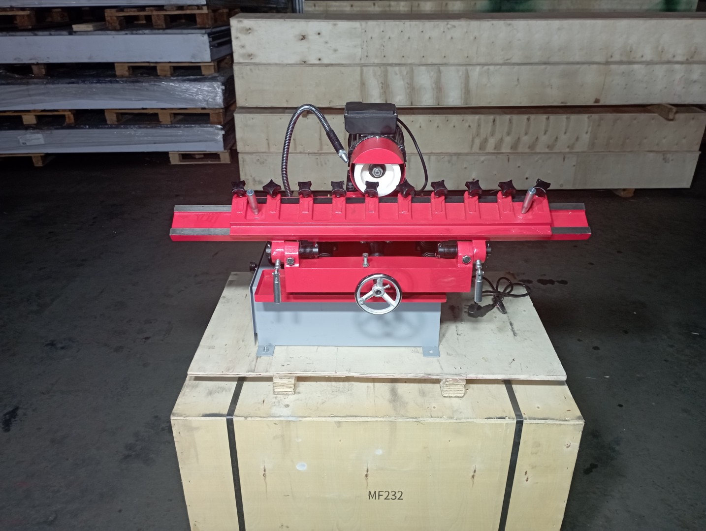 Заточной станок LTT MF206N 550W, 220V, 5 мм, 630 мм