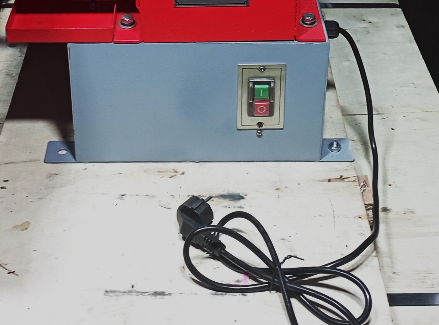 Заточной станок LTT MF206N 550W, 220V, 5 мм, 630 мм