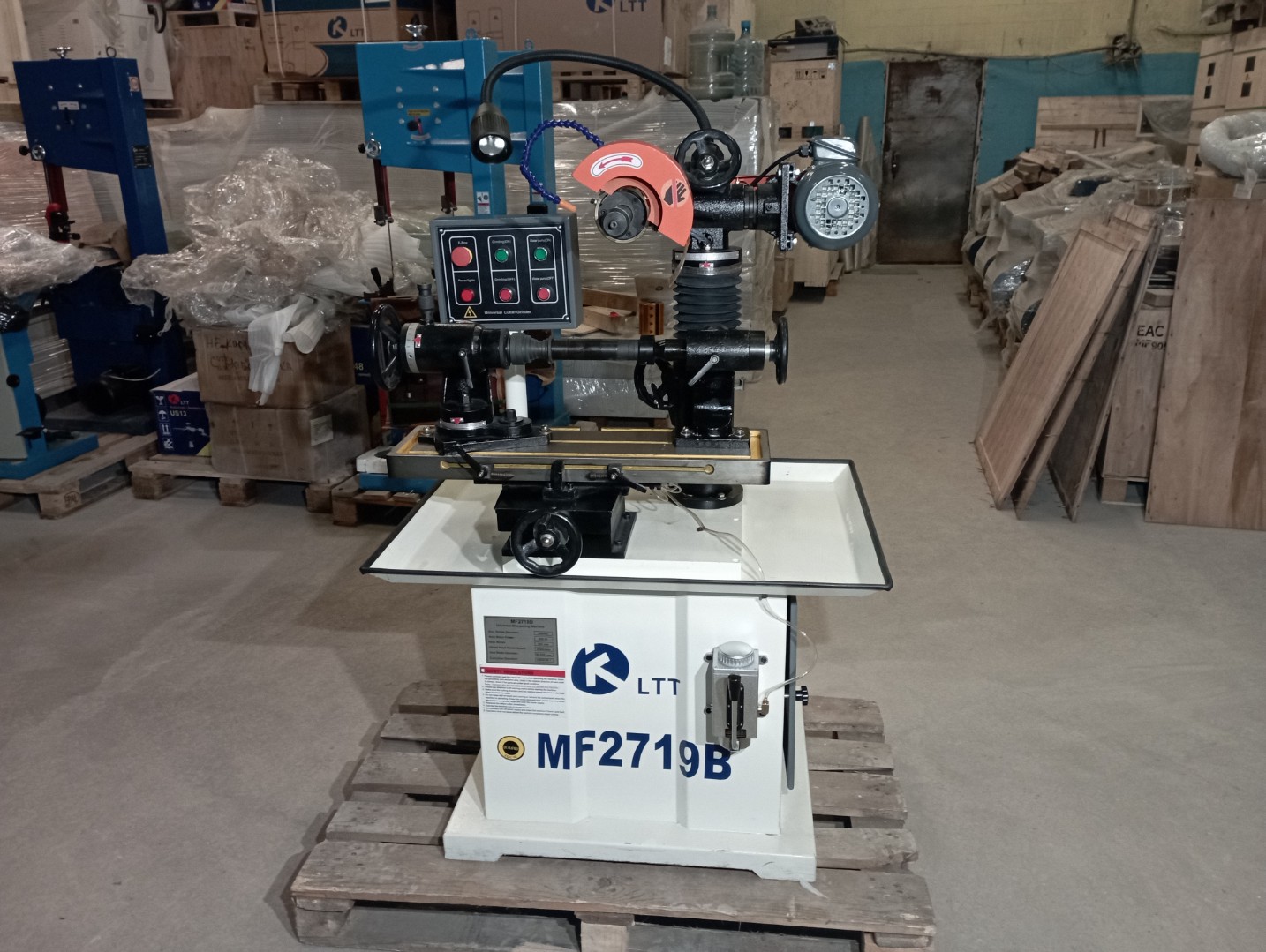 Заточной станок LTT MF2719B, 550 Вт, 300 мм