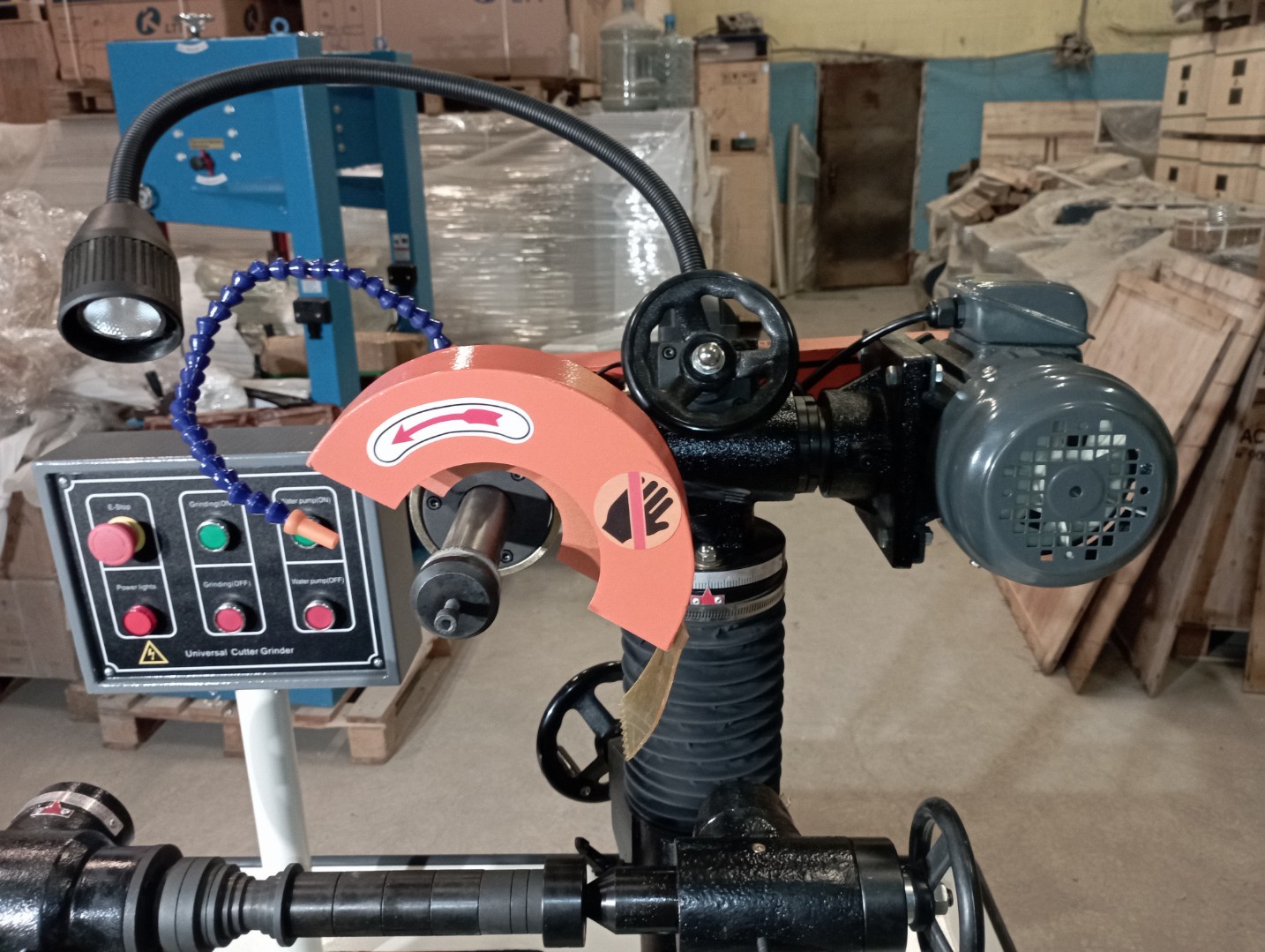 Заточной станок LTT MF2719B, 550 Вт, 300 мм