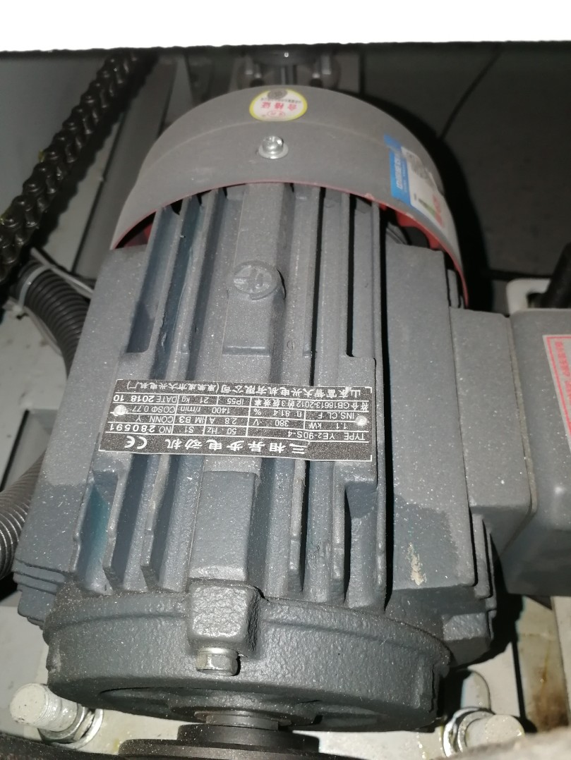 Шлифовальный станок LTT DT 630-2, 2.2 кВт, с 2 лепестковыми барабанами 630мм