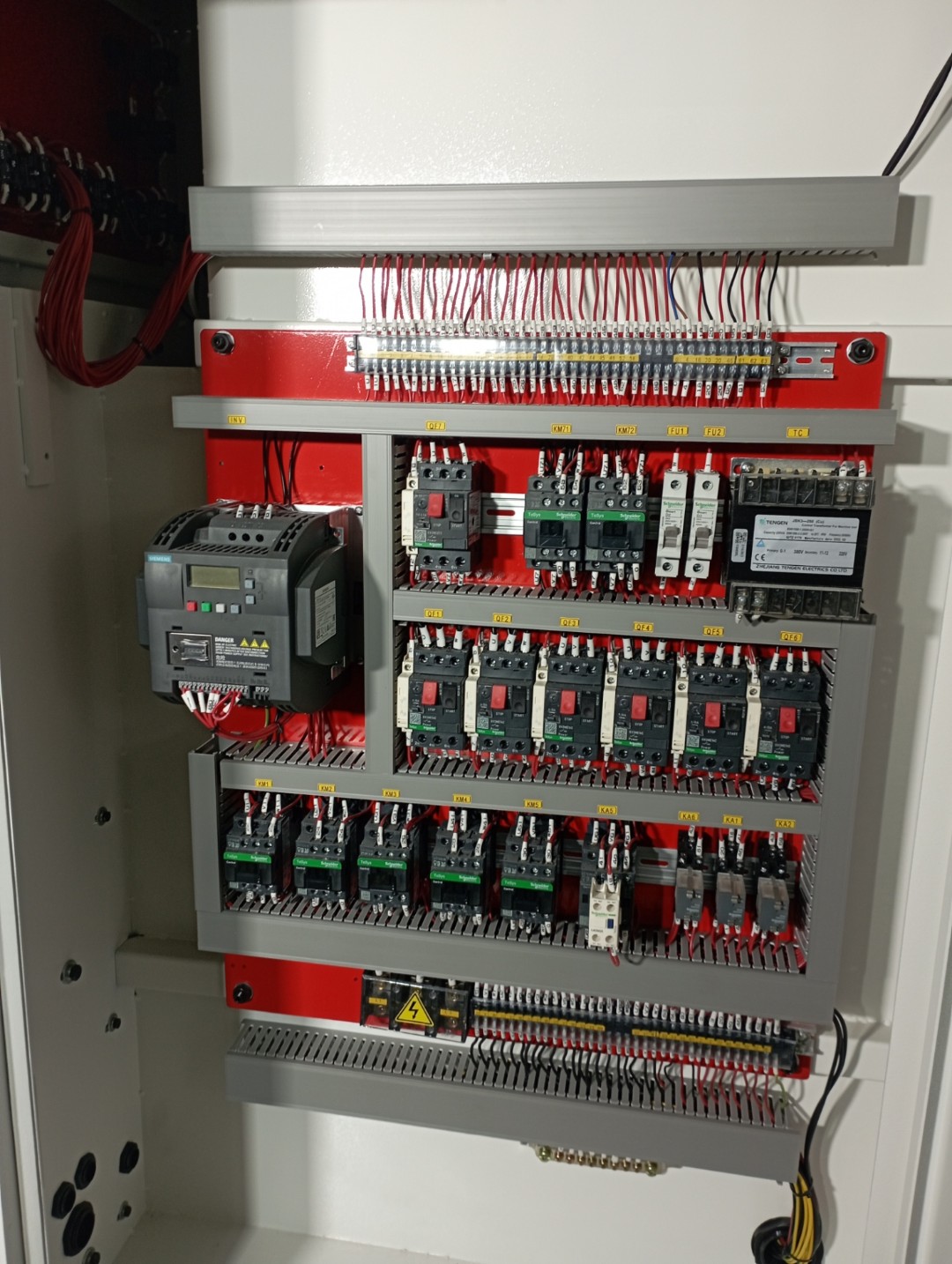 Станок четырехсторонний LTT QMB-516ST, 26 кВт, 5 шпинделей, 2 верхних шпинделя