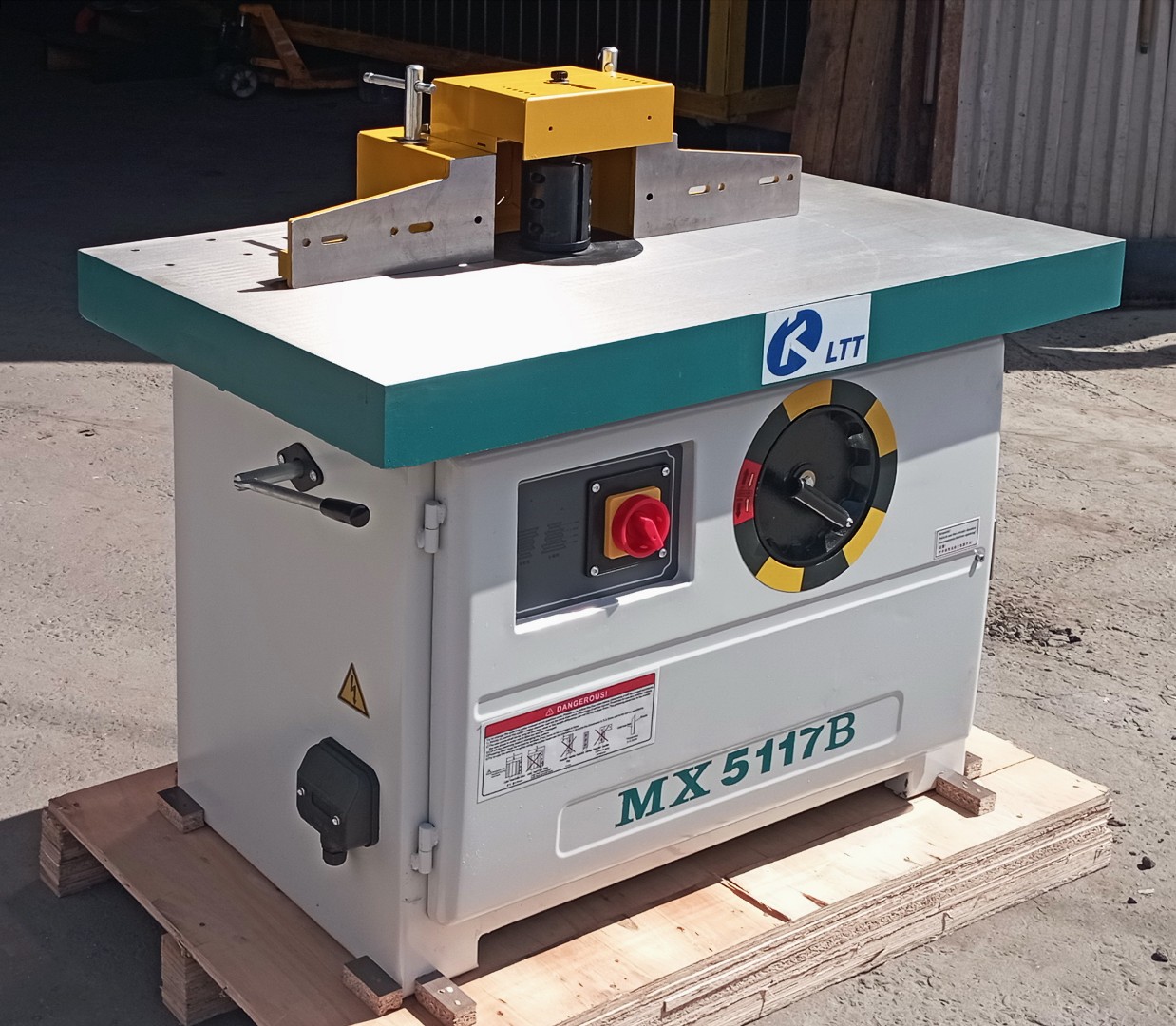 Фрезерный станок LTT MX5117В 5.5 кВт, без каретки