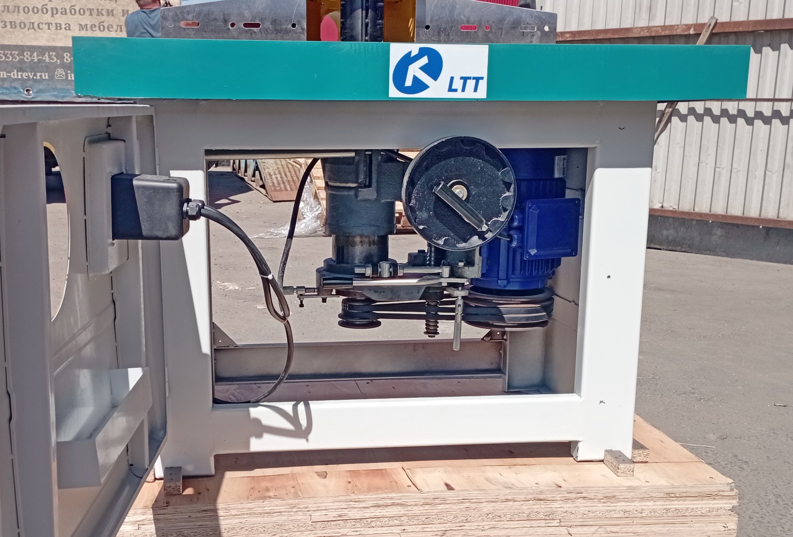 Фрезерный станок LTT MX5117В 5.5 кВт, без каретки