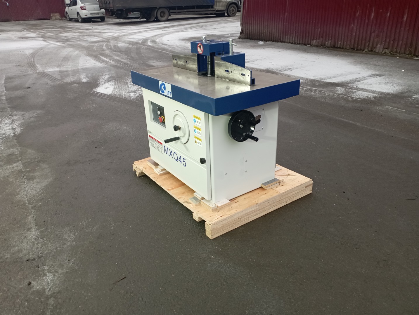 Фрезерный станок LTT MXQ45 5.5 кВт, без каретки