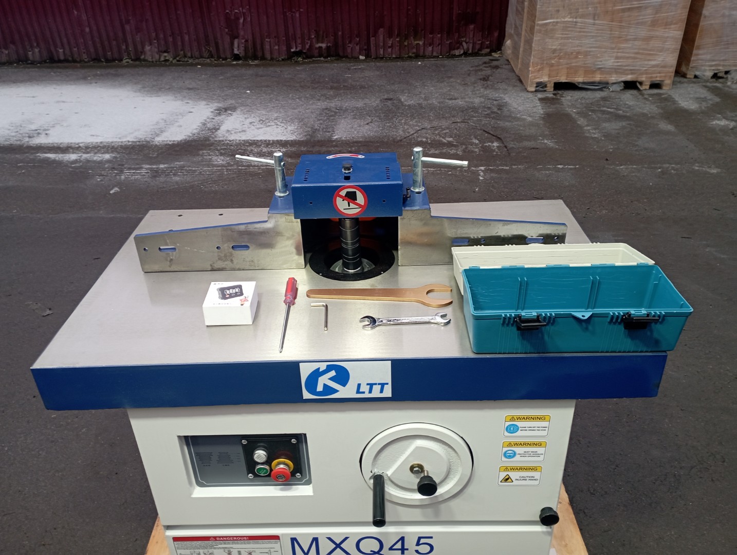 Фрезерный станок LTT MXQ45 5.5 кВт, без каретки