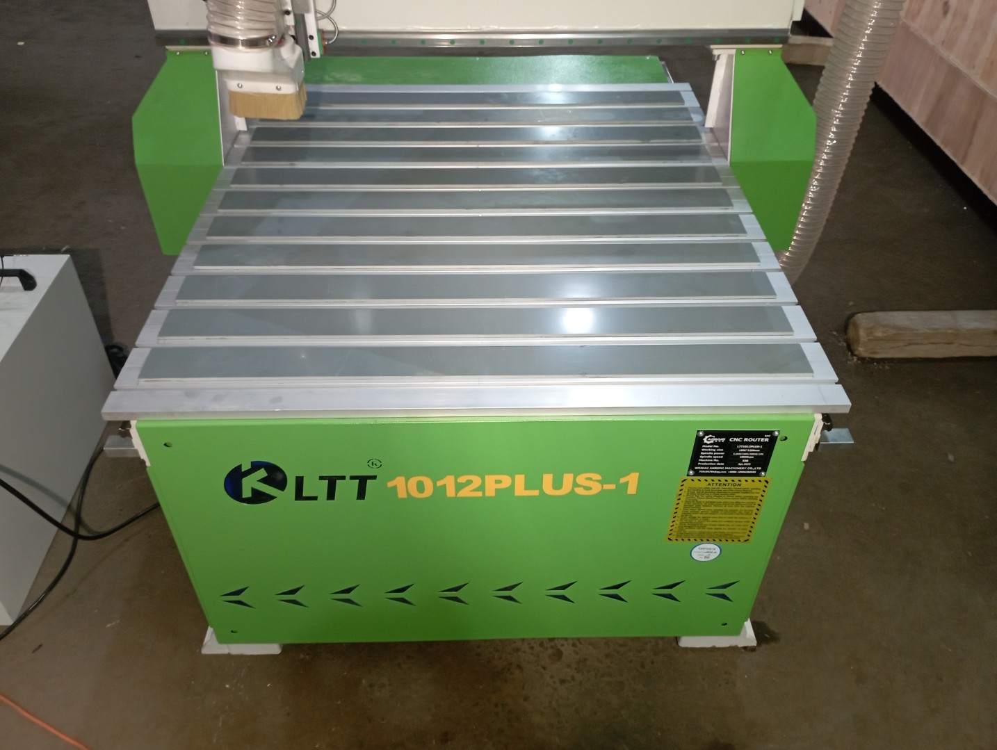 Фрезерно-гравировальный станок LTT-1012 Plus, 2.2 кВт с ЧПУ