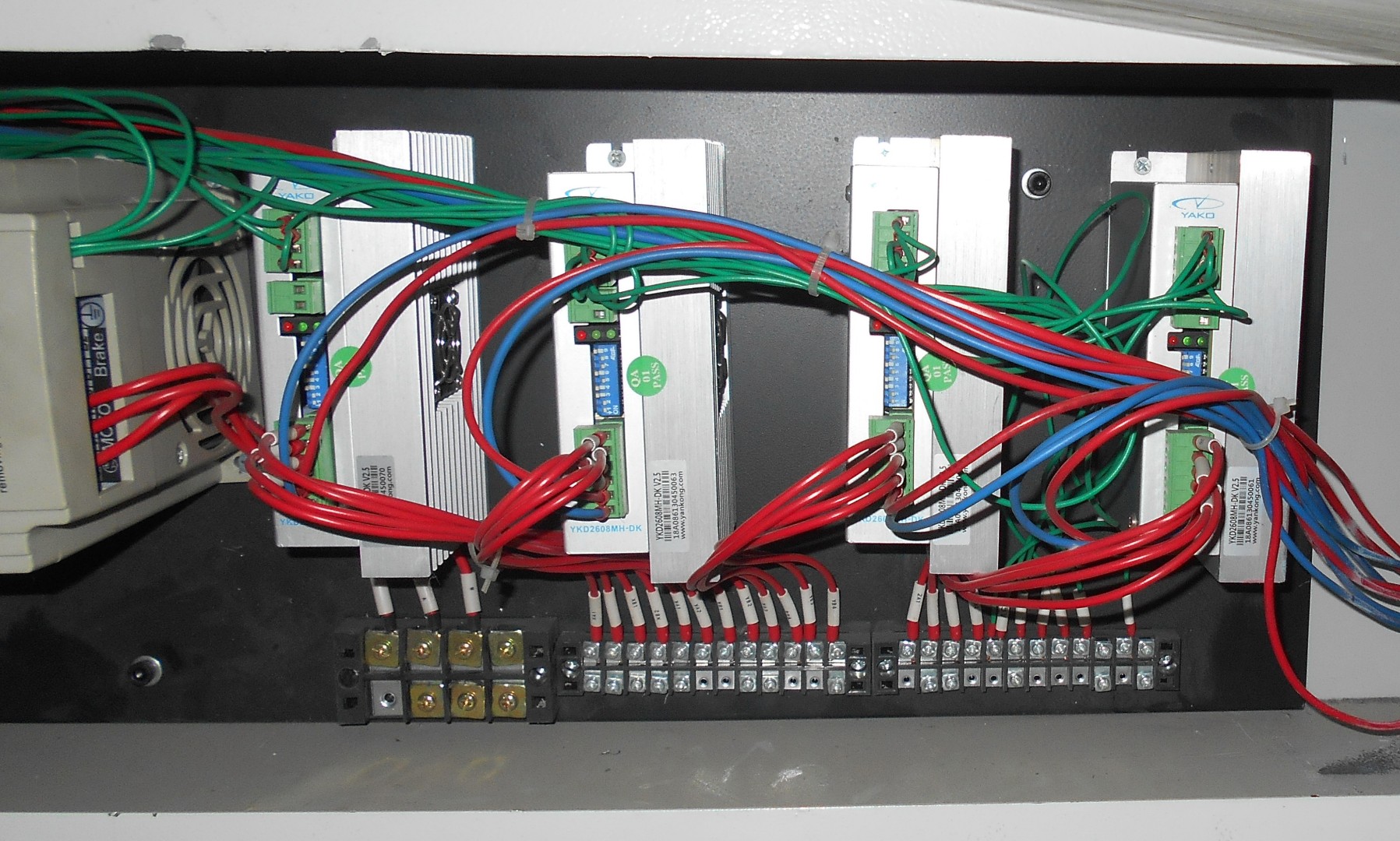 Фрезерно-гравировальный станок LTT-1325B, 3.2 кВт с ЧПУ NC-Studio, 1300х2500мм