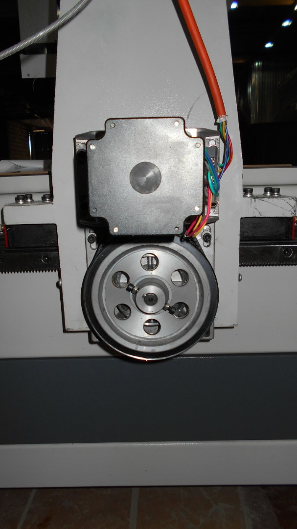 Фрезерный станок ЧПУ LTT-1325A (KCT1325), DSP, 4.5 кВт, с вакуумным столом