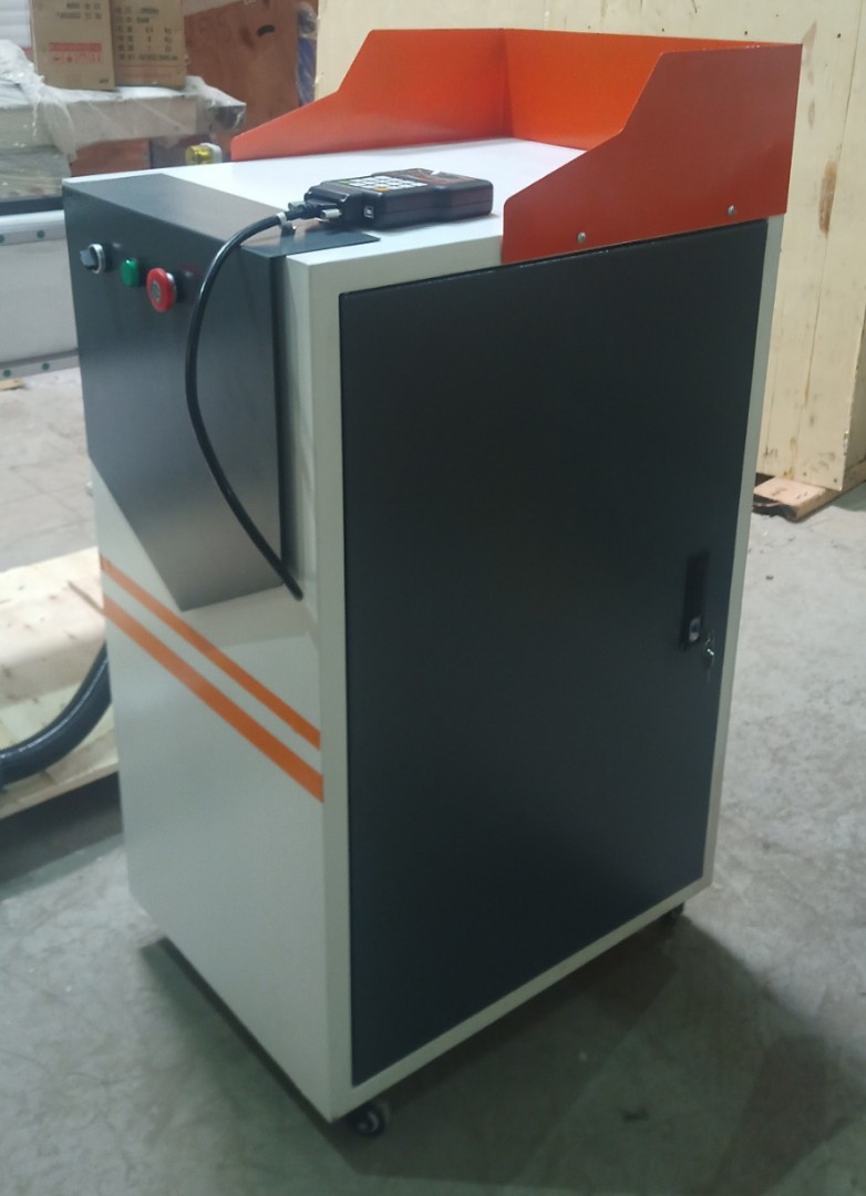 Фрезерный станок ЧПУ LTT-1325A (KCT1325), DSP, 4.5 кВт, с вакуумным столом