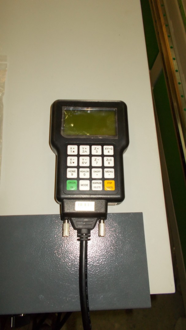 Фрезерный станок ЧПУ LTT-1325ASD, DSP пульт, 5.5 кВт, с вакуумным столом
