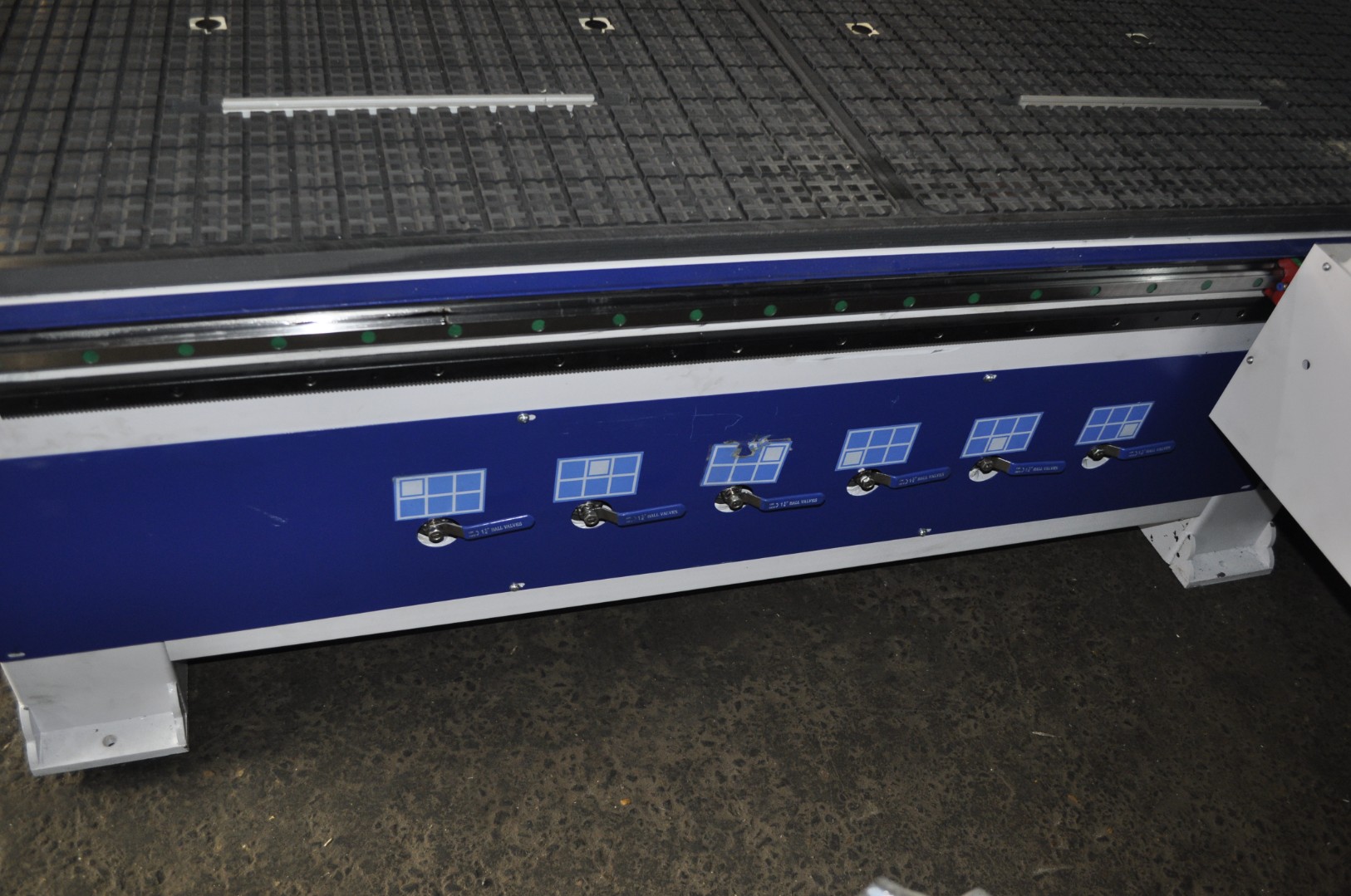 Фрезерный станок с ЧПУ LTT-2130ASDH, DSP-пульт, 6 кВт, с гибридным приводом