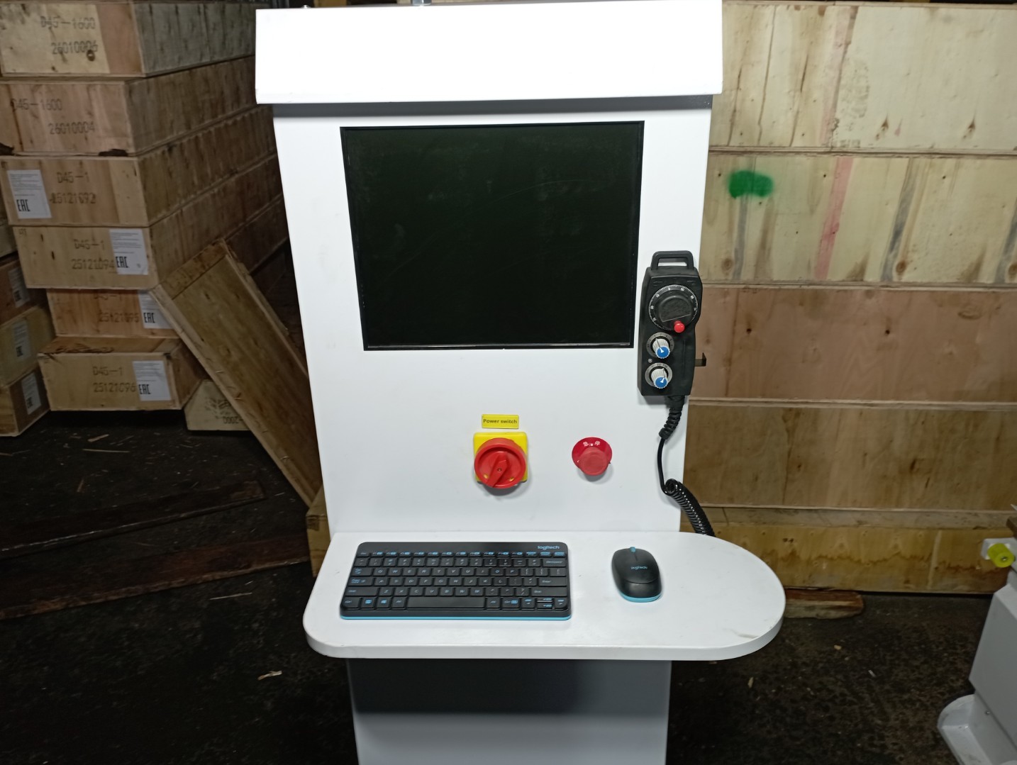 Фрезерный станок с ЧПУ LTT-2130ZW, SINTEK, 9 кВт, с поворотным шпинделем