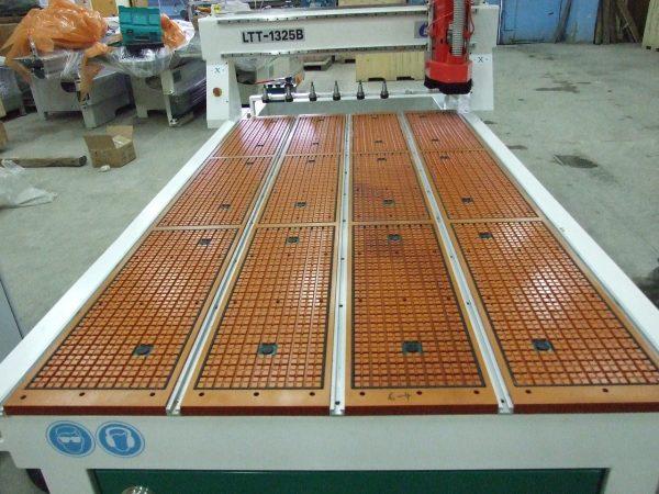 Фрезерный станок с ЧПУ LTT-1325Z, DSP, 9 кВт, с комбинированным  столом