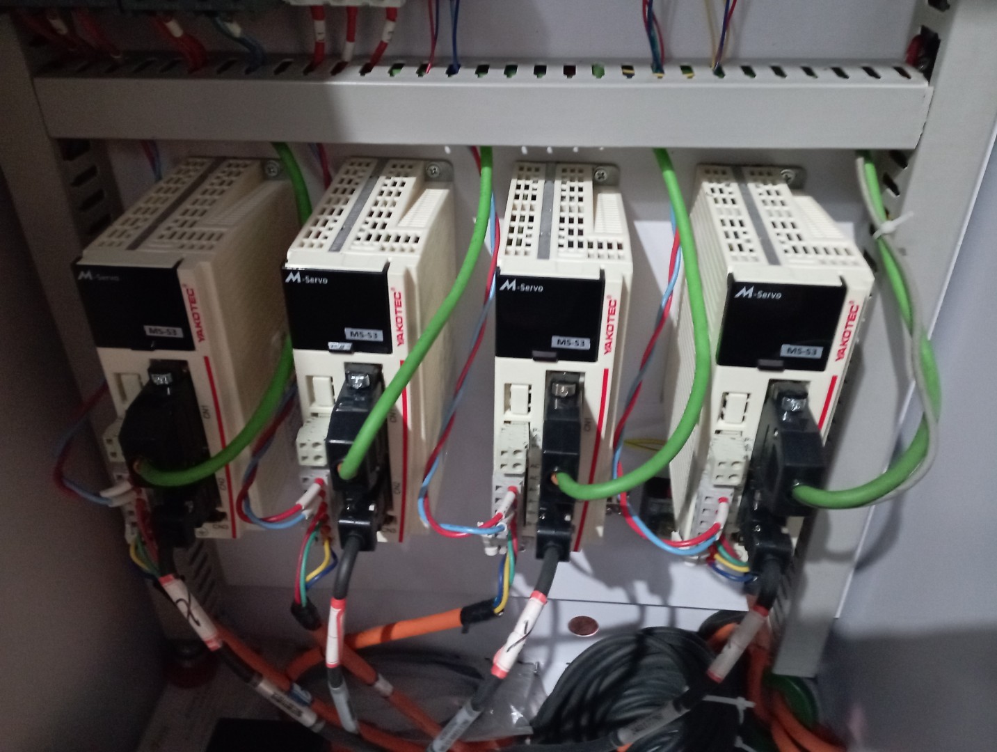 Фрезерный станок с ЧПУ LTT-3021H, 6 кВт, с гибридным приводом