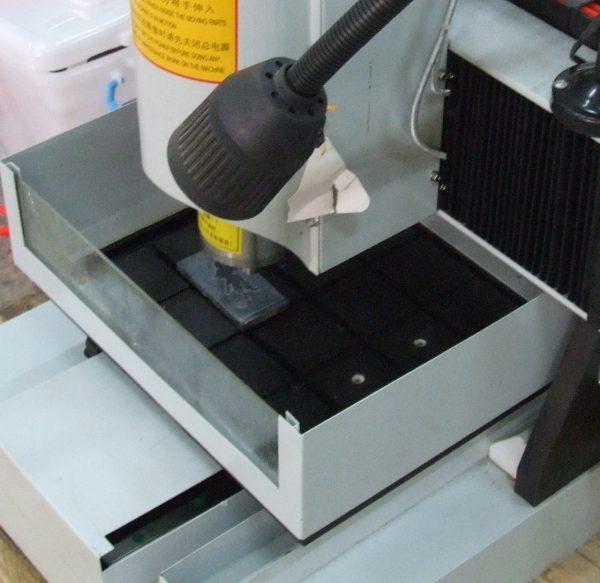 Фрезерный станок с ЧПУ LTT-3025 (K) (BL3025), 2.2 кВт для фрезерования по камню