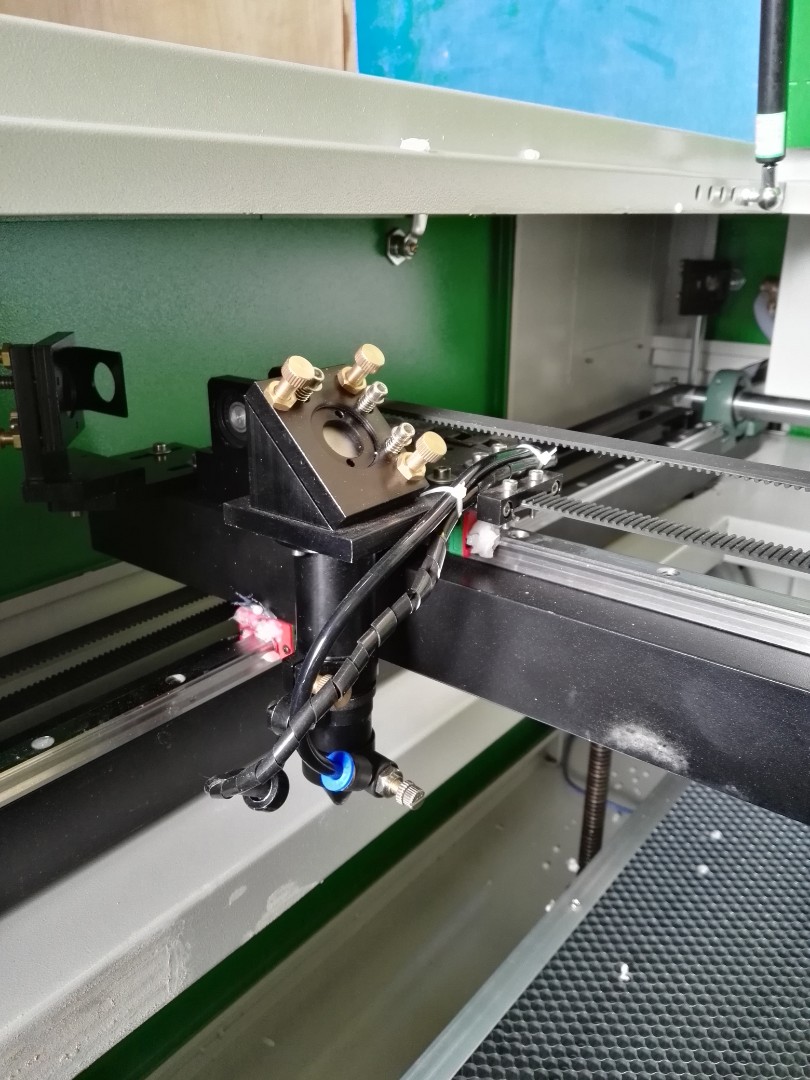 Лазерно-гравировальный станок с ЧПУ LTT-Z1410H, лазер 130Вт, чиллер СW5000