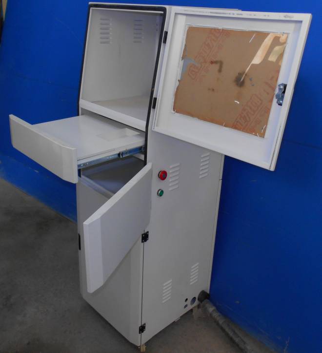 Фрезерный станок с ЧПУ LTT-2130A, 4.5 кВт, c ручной сменой инструмента