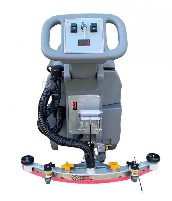 Поломоечная машина DEGESHI DS-450B, 2150 м2/ч с АКБ Гелевый 2х12V