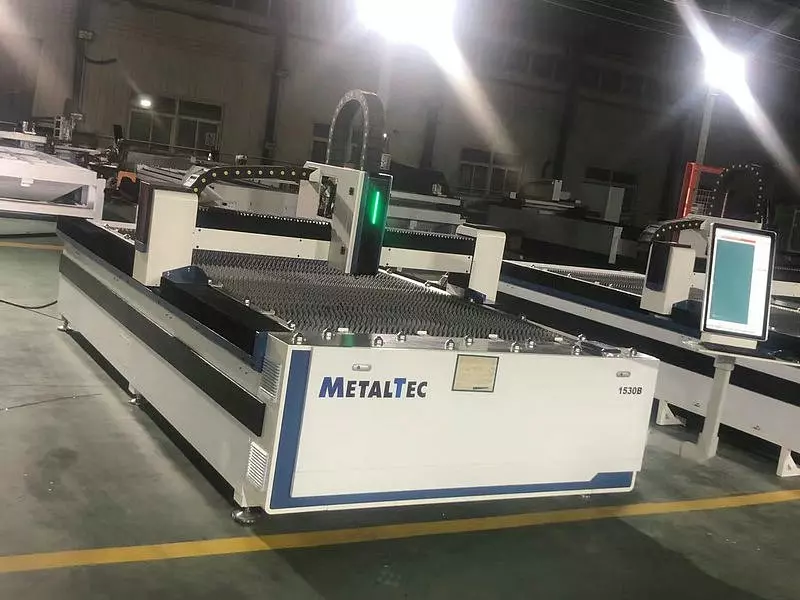 ЧПУ станок лазерной резки MetalTec 1560B, RAYCUS 6 kW