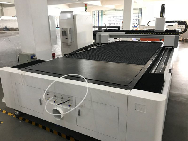 ЧПУ станок лазерной резки IRON MAC 3015C 6000W, Raycus CE