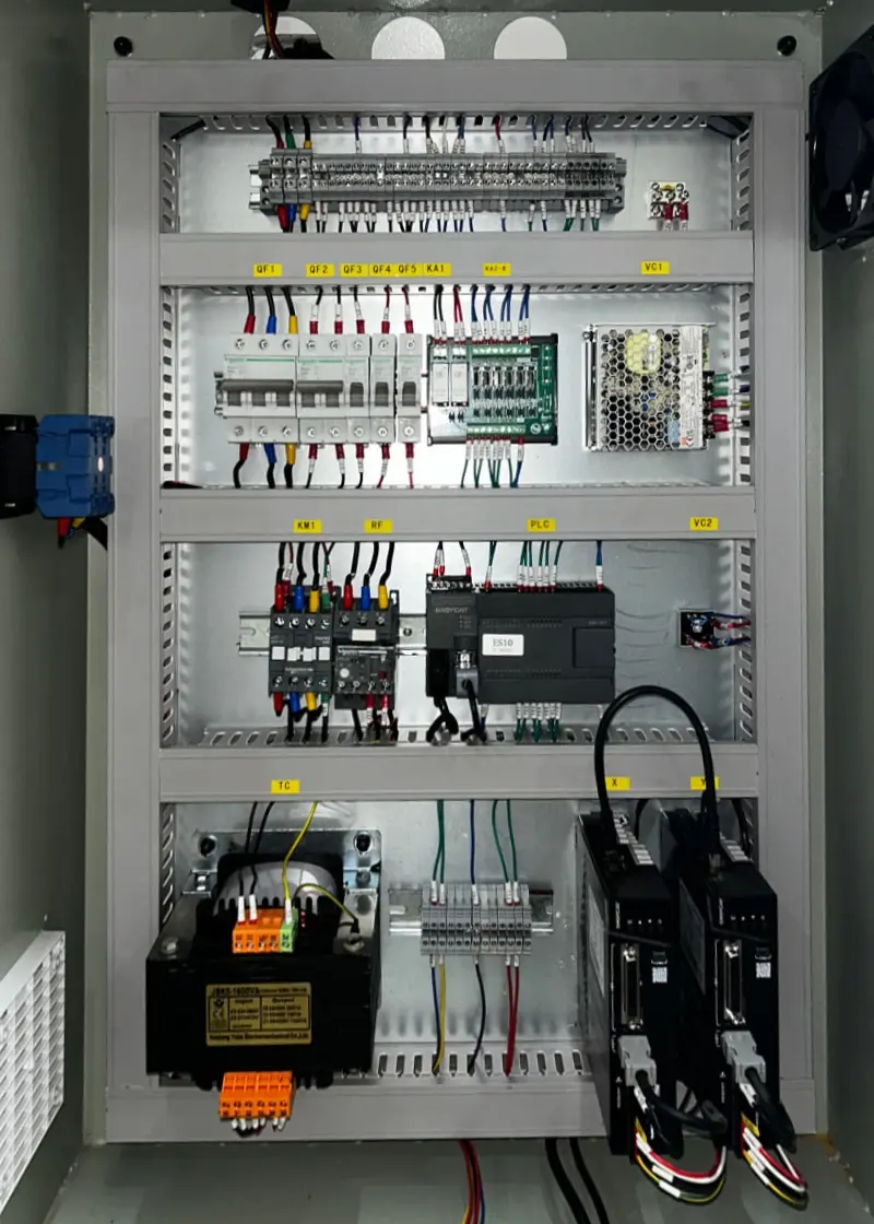 Гидравлический листогибочный пресс с ЧПУ REALREZ BM Pro 125-2500, 5.5кВт, 125тонн