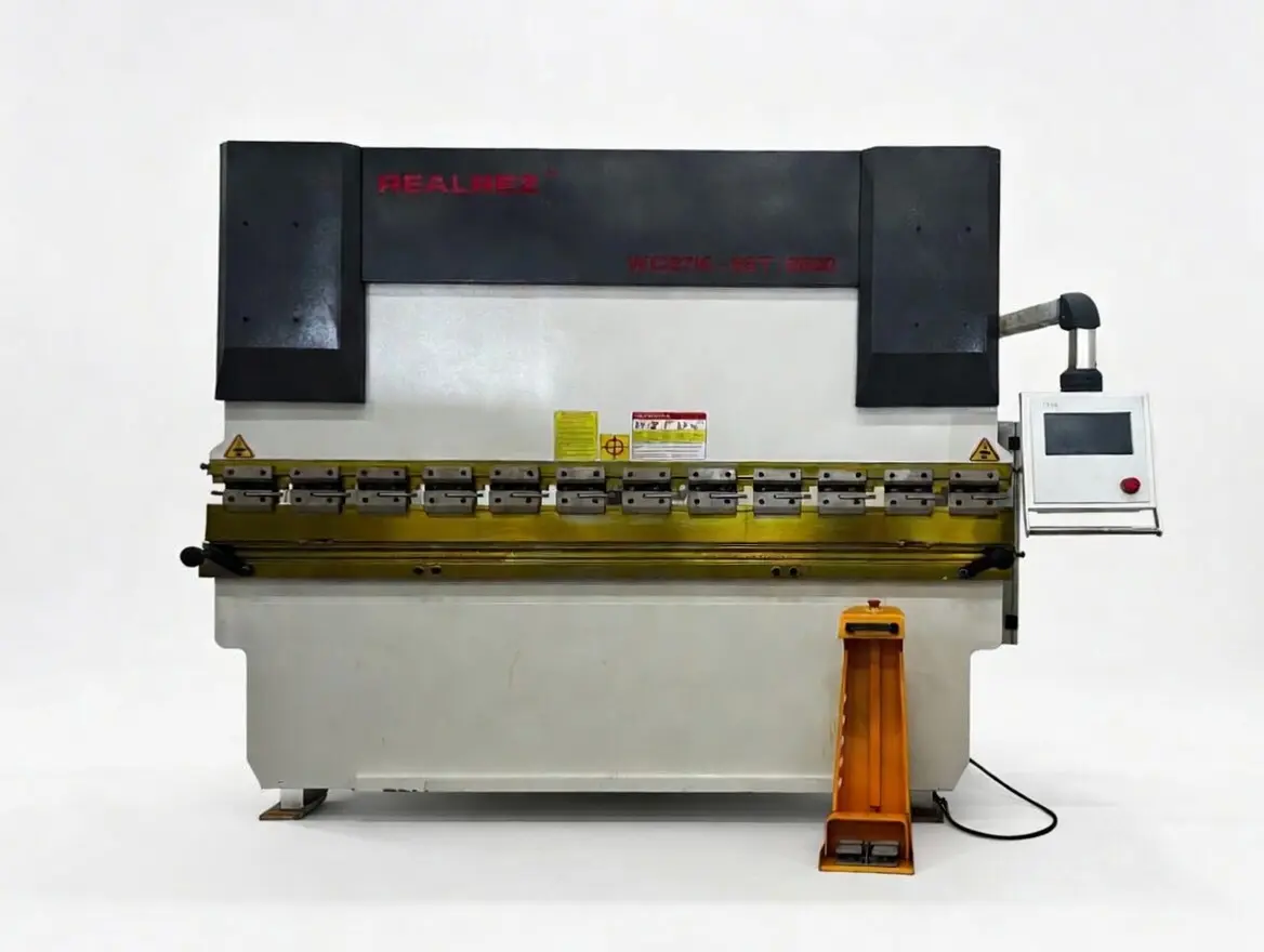 Гидравлический листогибочный пресс с ЧПУ REALREZ BM 63-2500, 5.5кВт, 63т