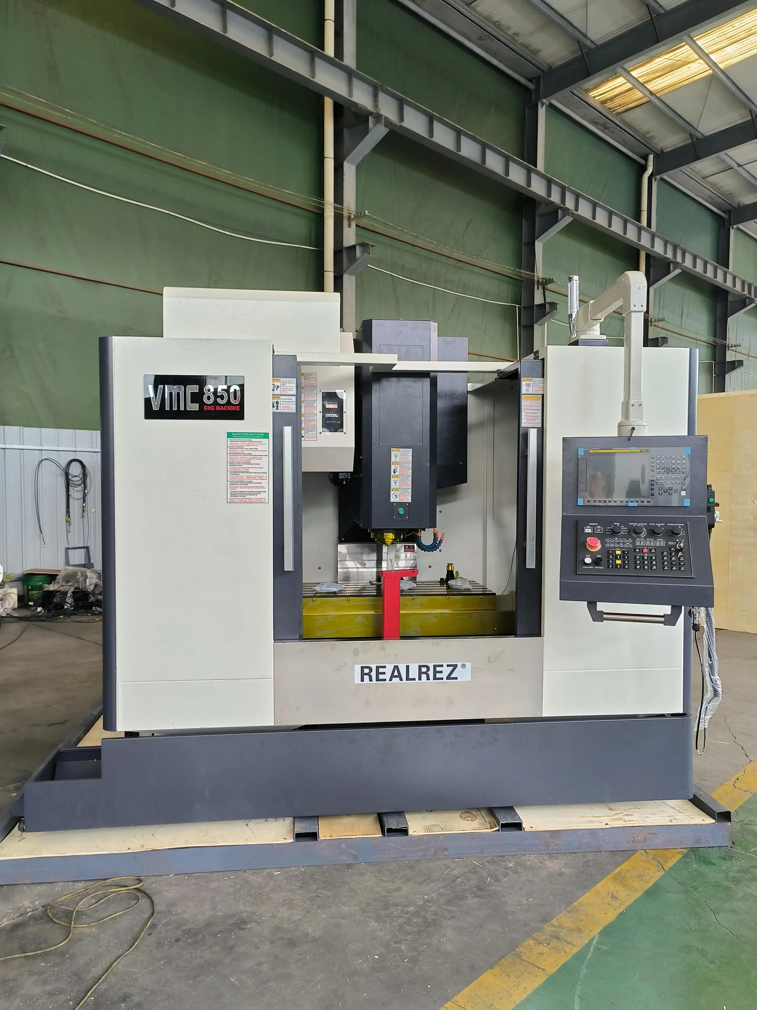Фрезерный обрабатывающий центр с ЧПУ REALREZ VMC850, 4-ая ось + Fanuc Oi-MF tf plus, 11кВт