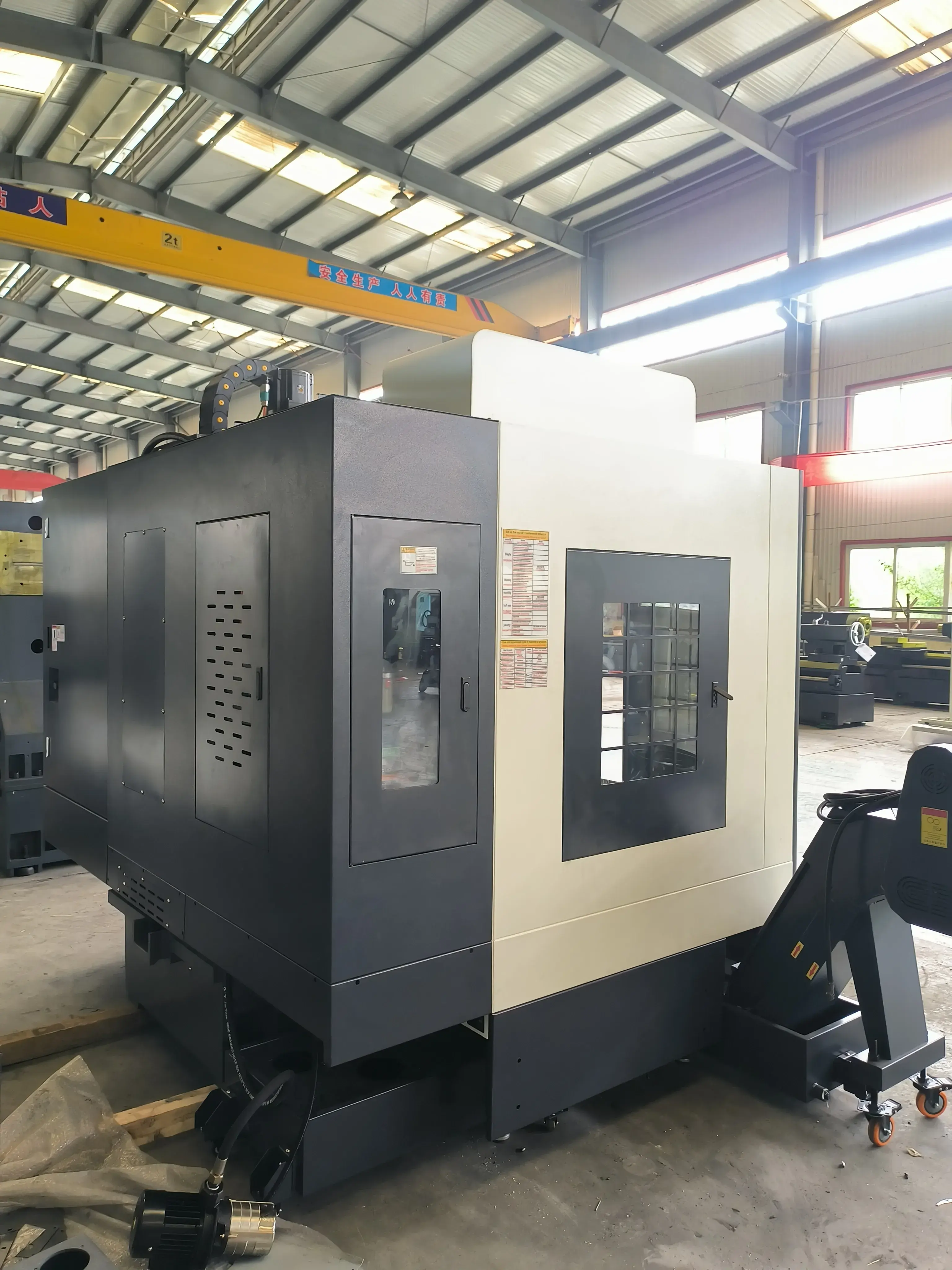 Фрезерный обрабатывающий центр с ЧПУ REALREZ VMC850 (4-ая ось + Siemens 828D)