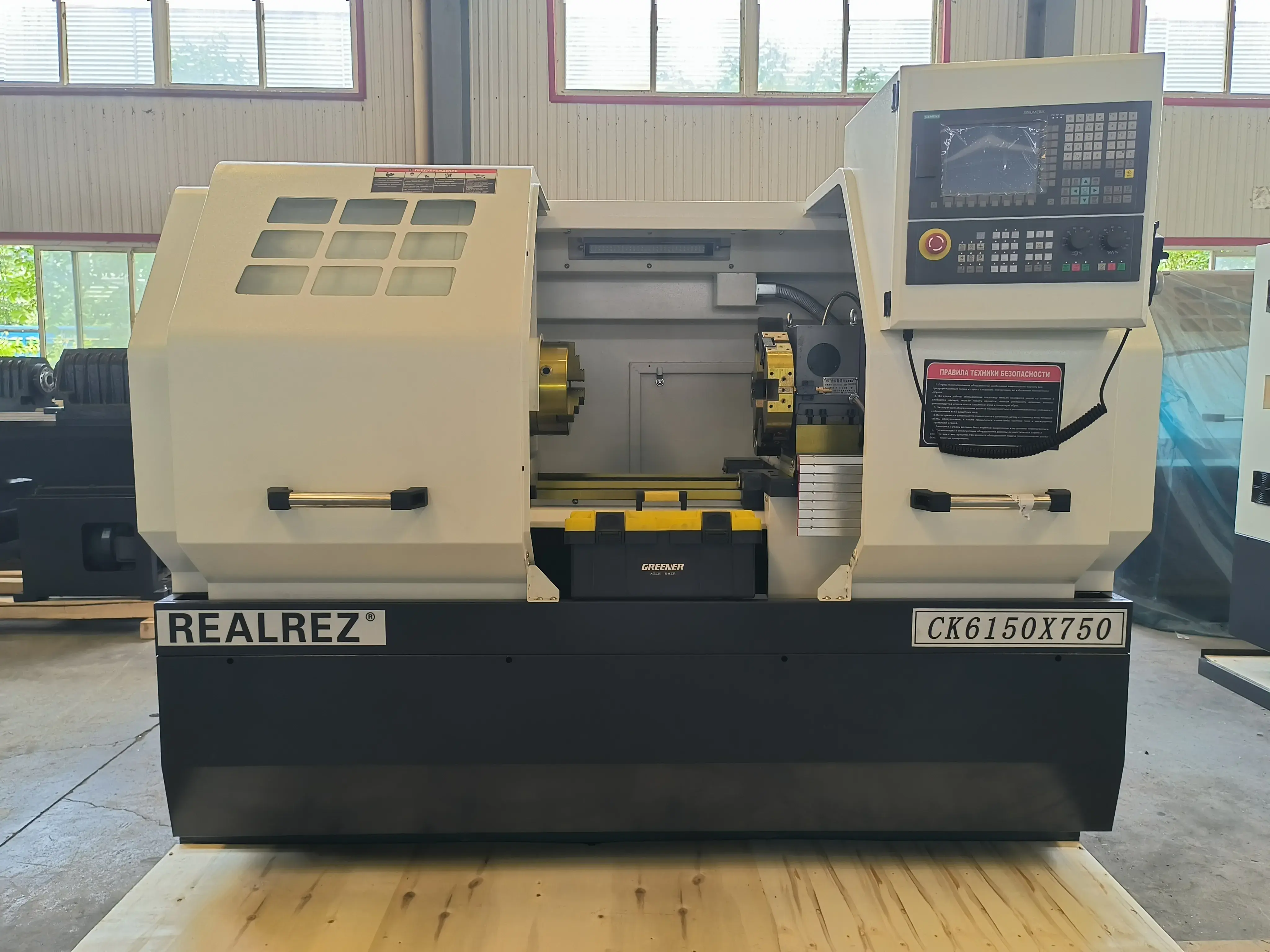 Токарный станок с ЧПУ Realrez CK 6150х750 SAM6, Siemens808D, 11кВт