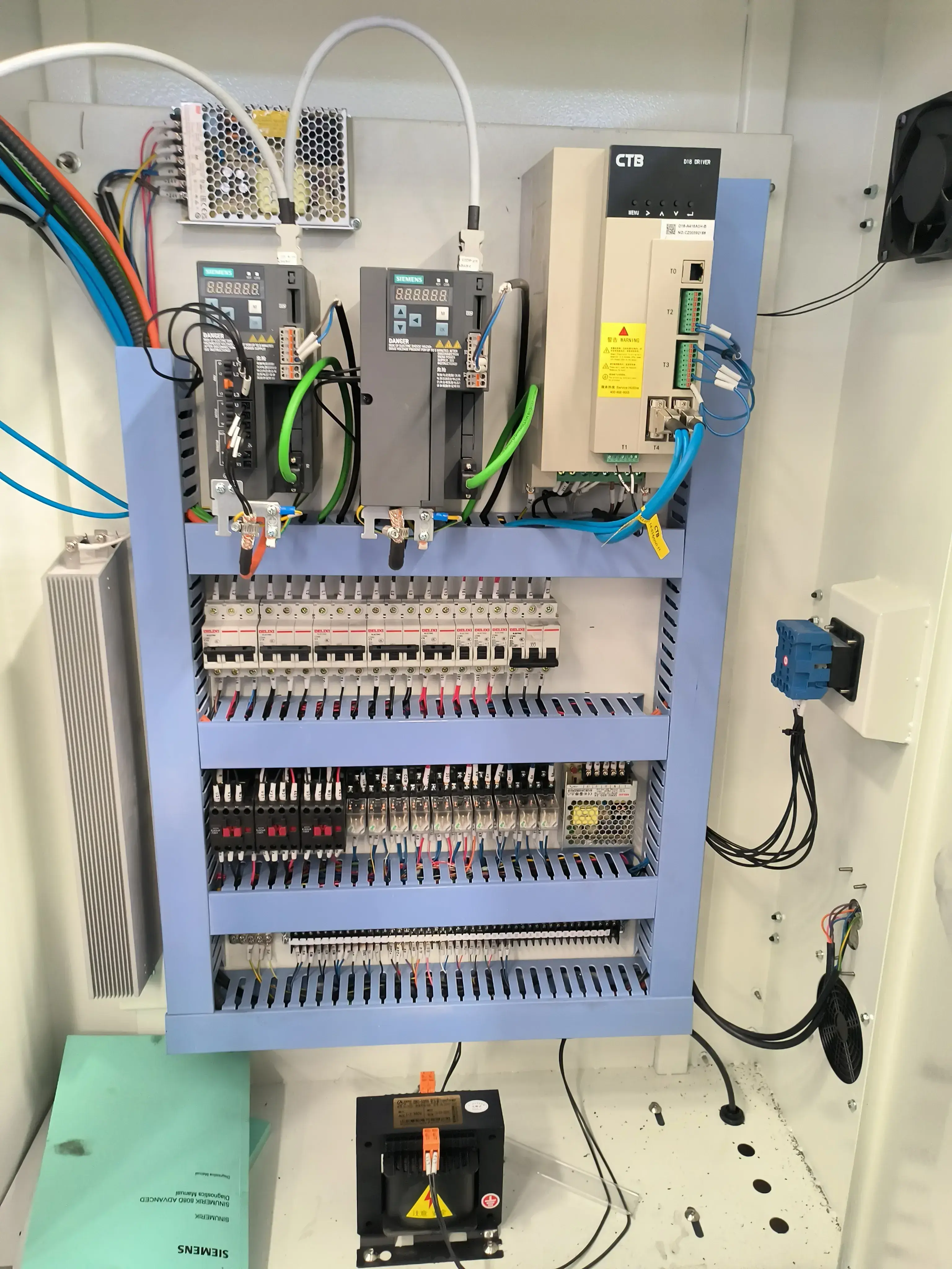 Токарный станок с ЧПУ Realrez CK 6150х1000 SERVO + VDI, Siemens808D, 7.5кВт