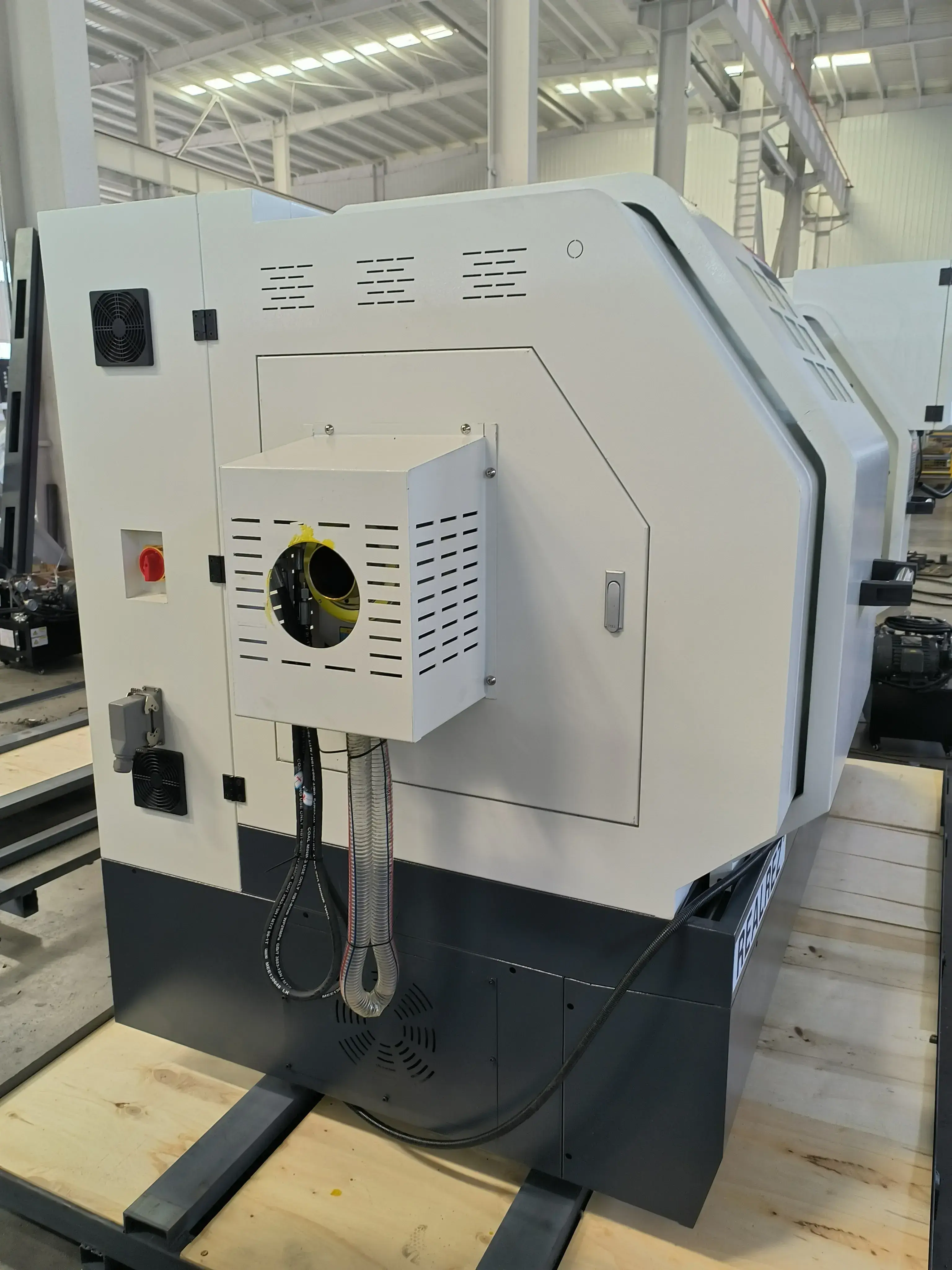 Токарный станок с ЧПУ Realrez CK 6150х1000 SERVO + VDI, Siemens808D, 7.5кВт