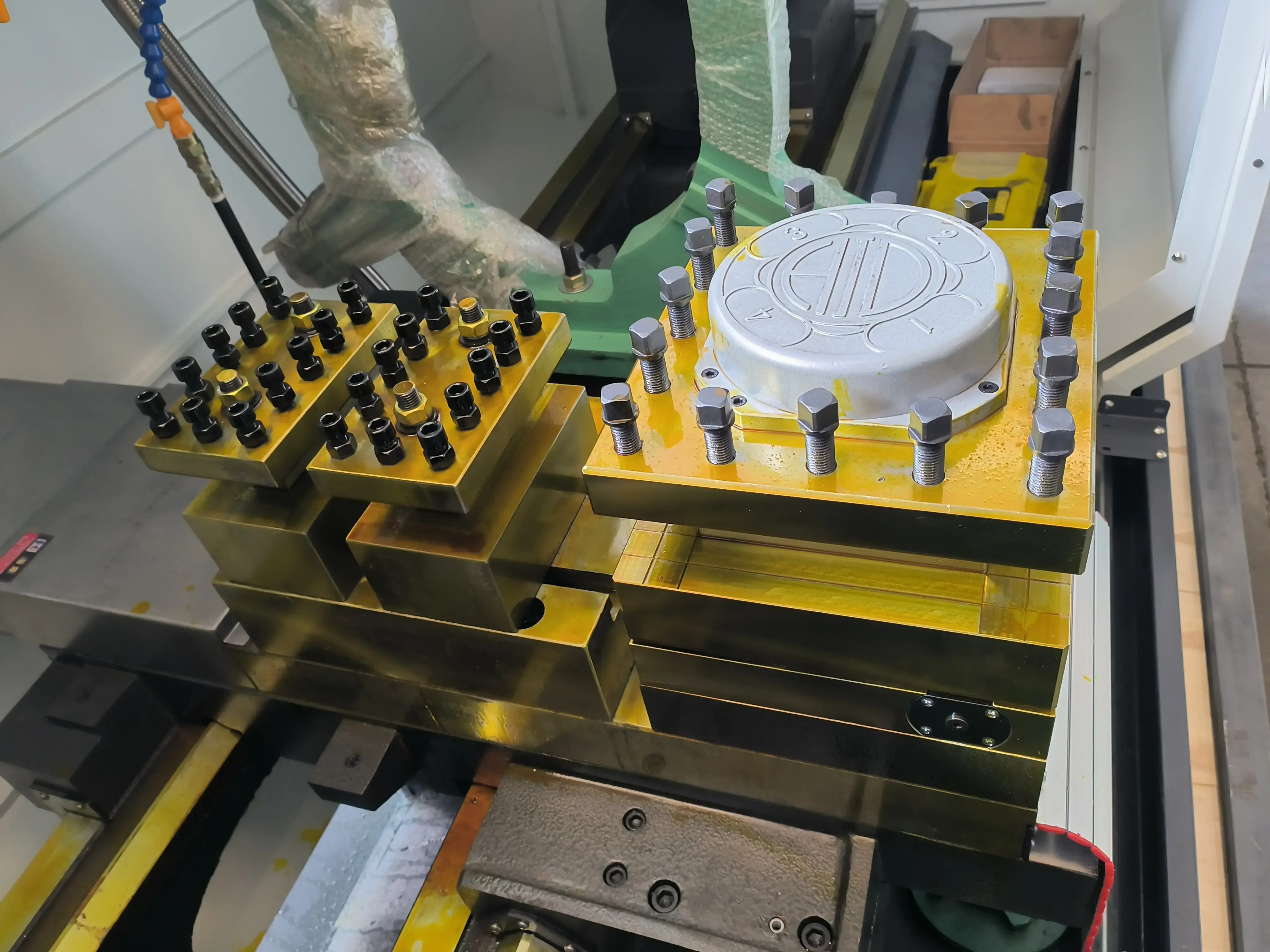 Токарный станок с ЧПУ Realrez CK 6180х2000 (GSK980TDC), 15кВт