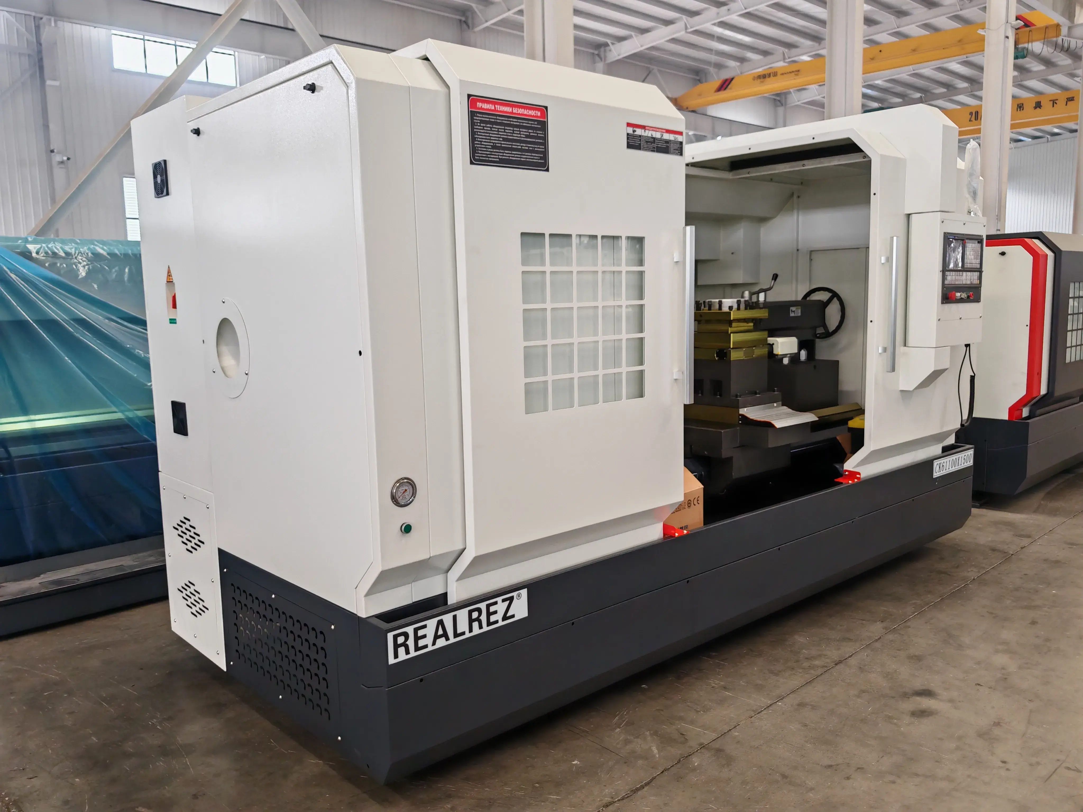 Токарный станок с ЧПУ Realrez CK 61100х1500 (GSK980TDC), 22кВт