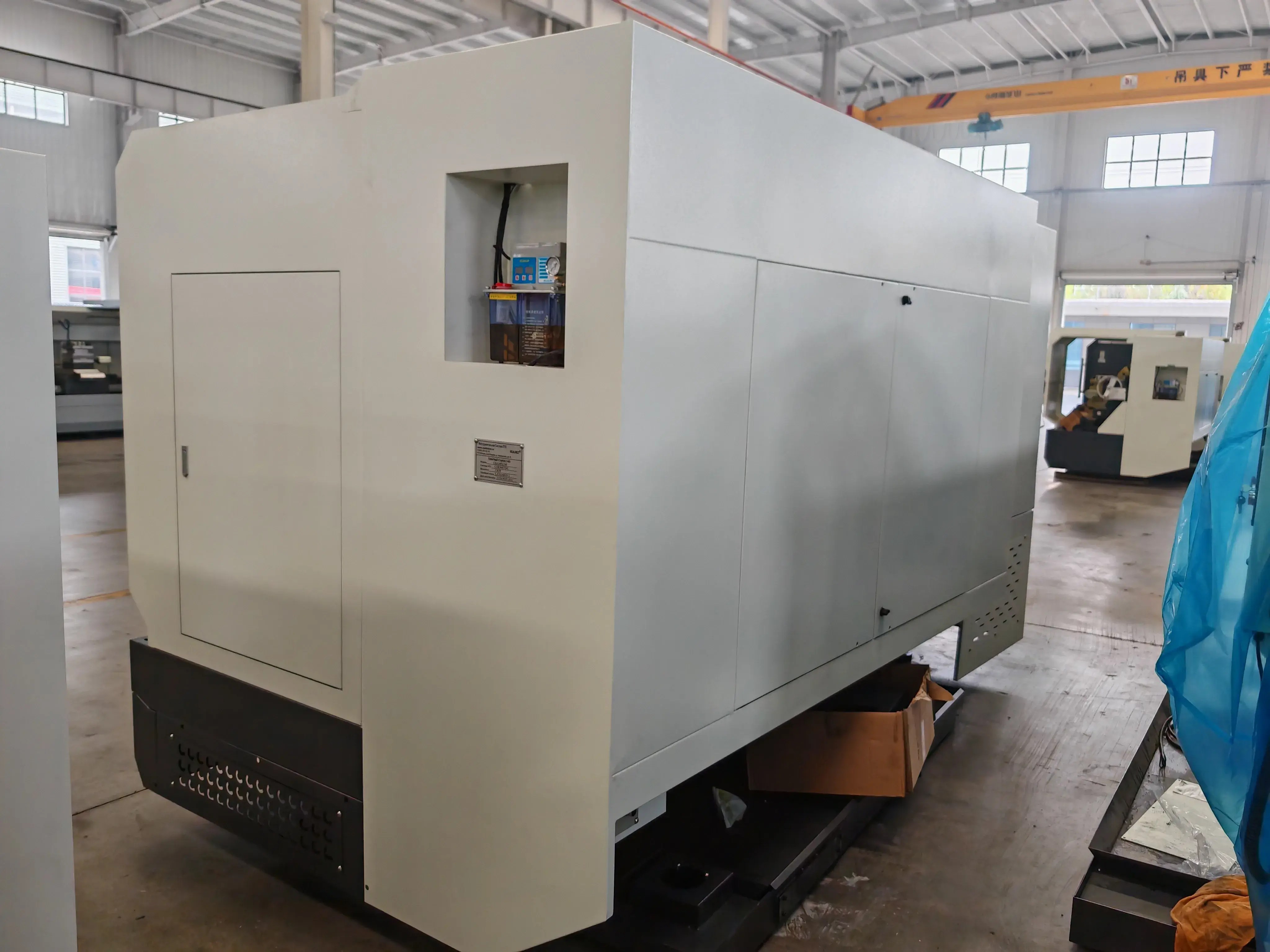 Токарный станок с ЧПУ Realrez CK 61100х2000 (GSK980TDC), 22кВт