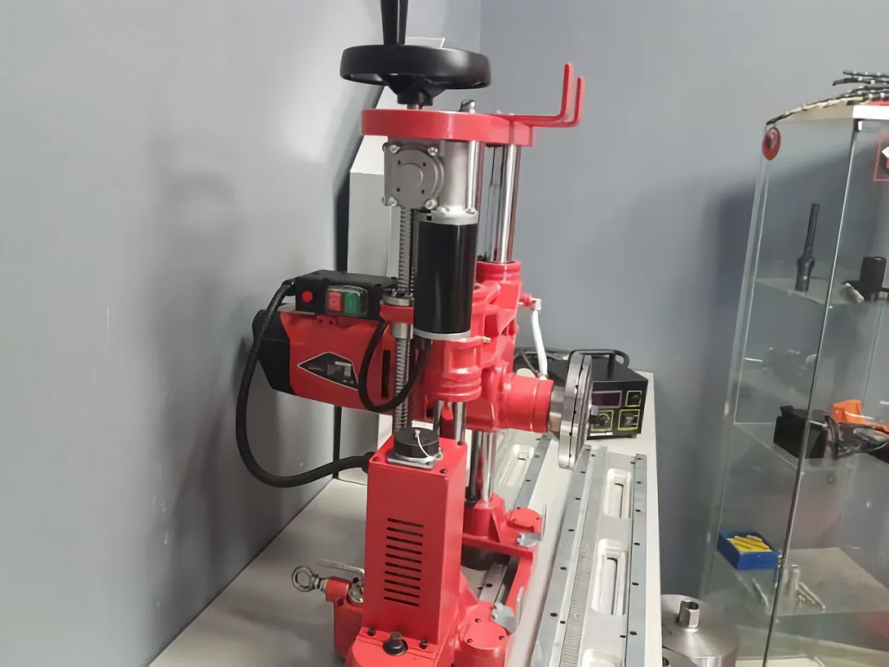 Стенорезная машина Diamaster PRO D-320WEQ, 7980Вт, 220В