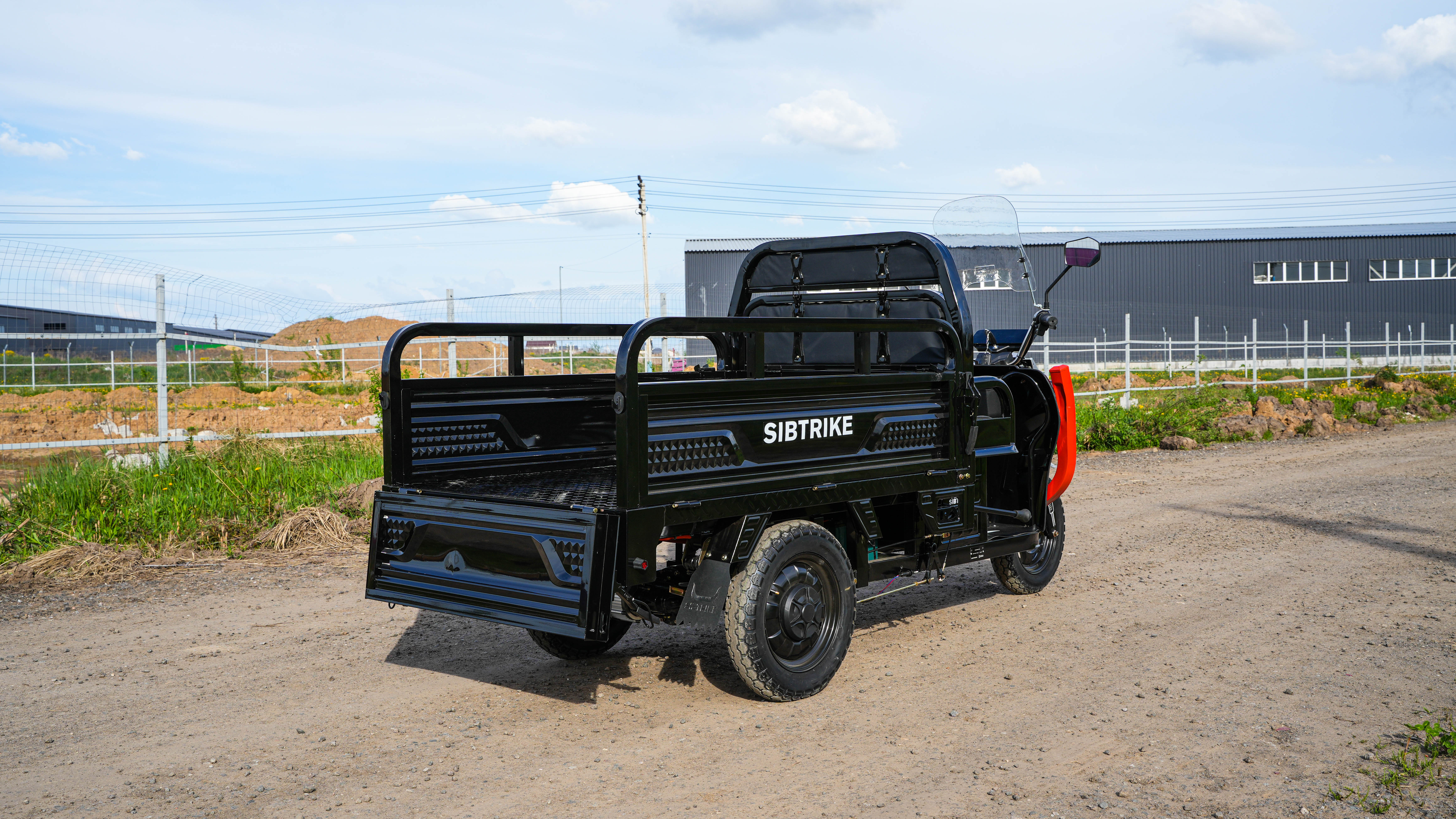 Электротрицикл White Siberia CARGO 1.8 с кабиной 