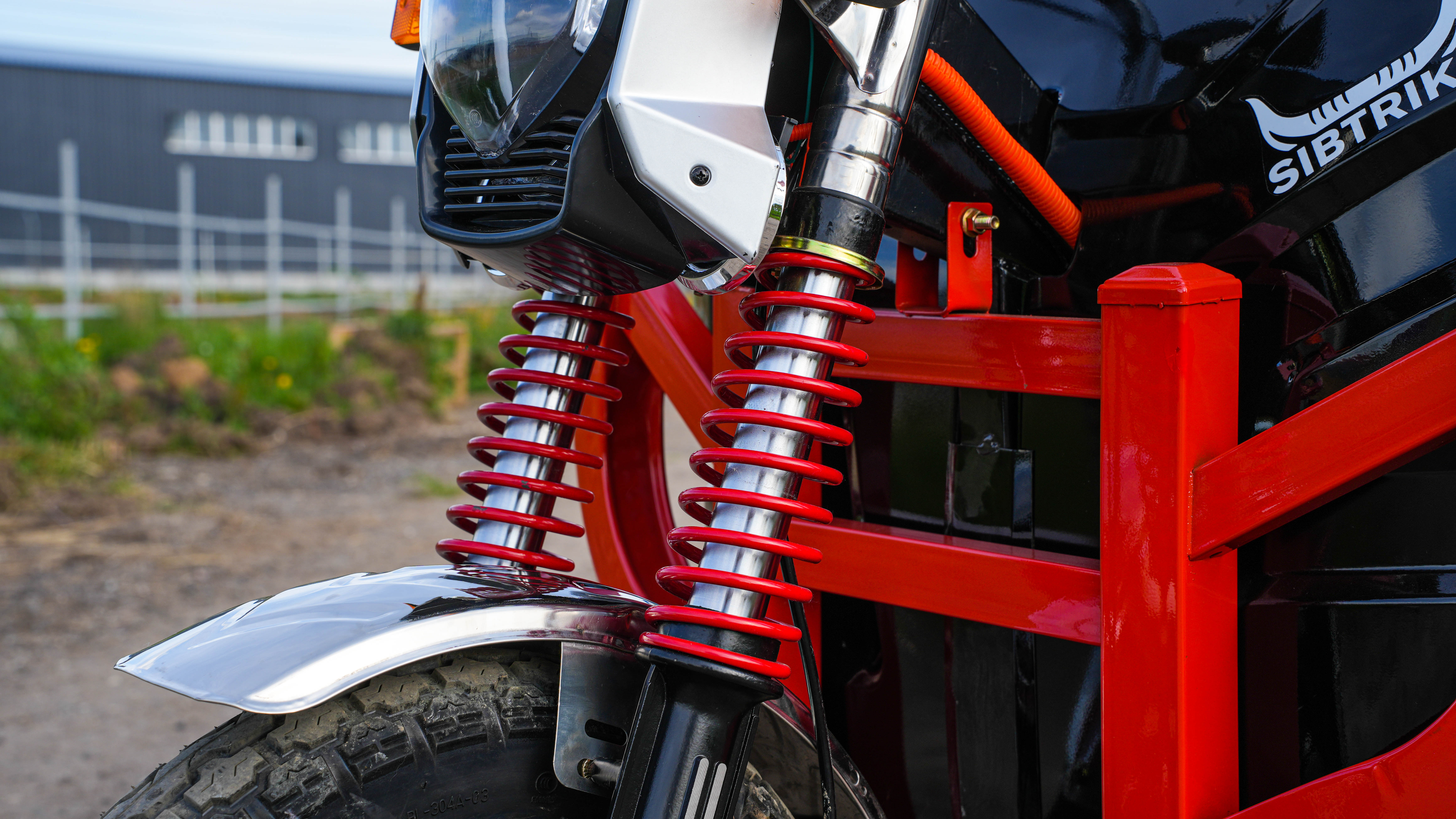 Электротрицикл White Siberia CARGO 1.8 с кабиной 