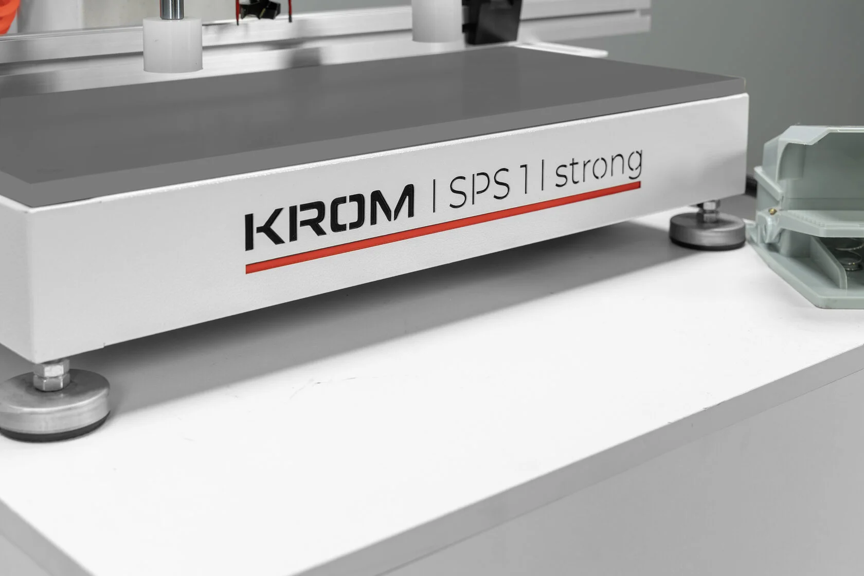 Станок сверлильно-присадочный KROM SPS 1 STRONG с педалью, 1.5 кВт, 220В