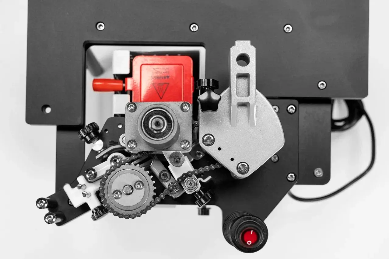 Кромкооблицовочный станок KROM 750 Plus, 0.75 кВт, 220В