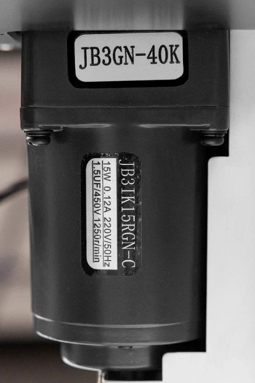 Кромкооблицовочный станок KROM 750 max, 0.70 кВт, 220В