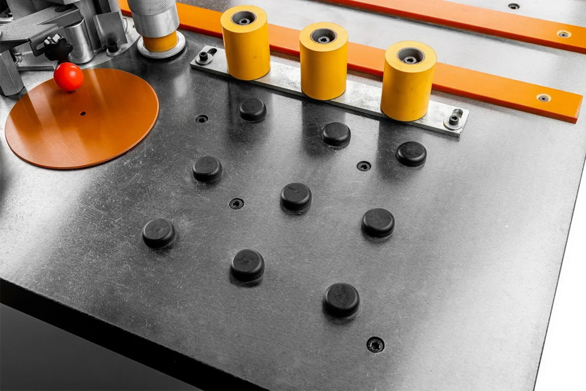Кромкооблицовочный станок KROM PROFI 2.0 Strong с педалью, 1.8 кВт, 380В